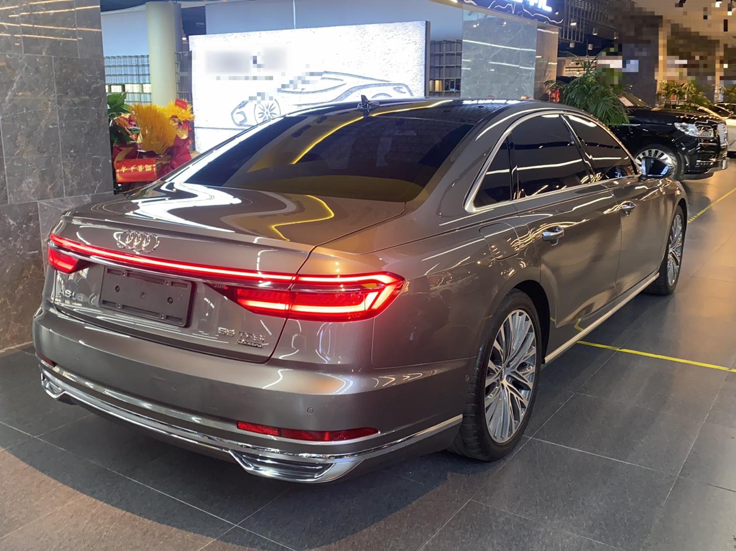 奥迪A8 2018款 A8L 55 TFSI quattro豪华型(进口)