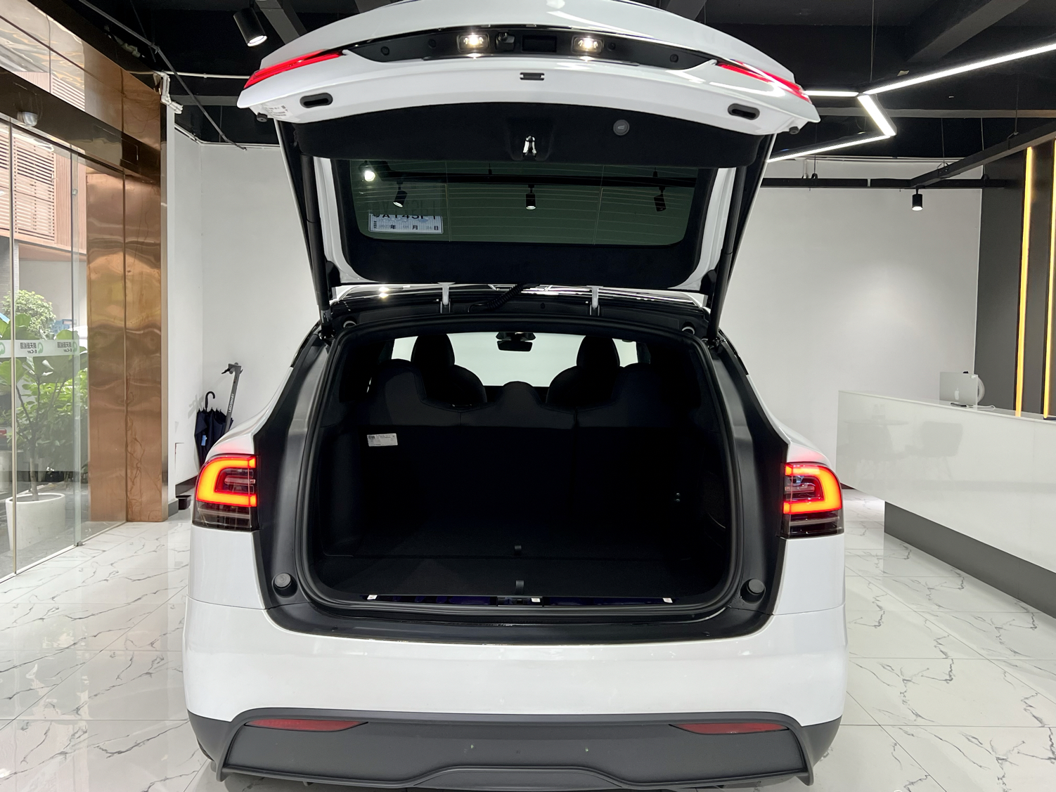 特斯拉Model X 2023款 双电机全轮驱动版(进口)