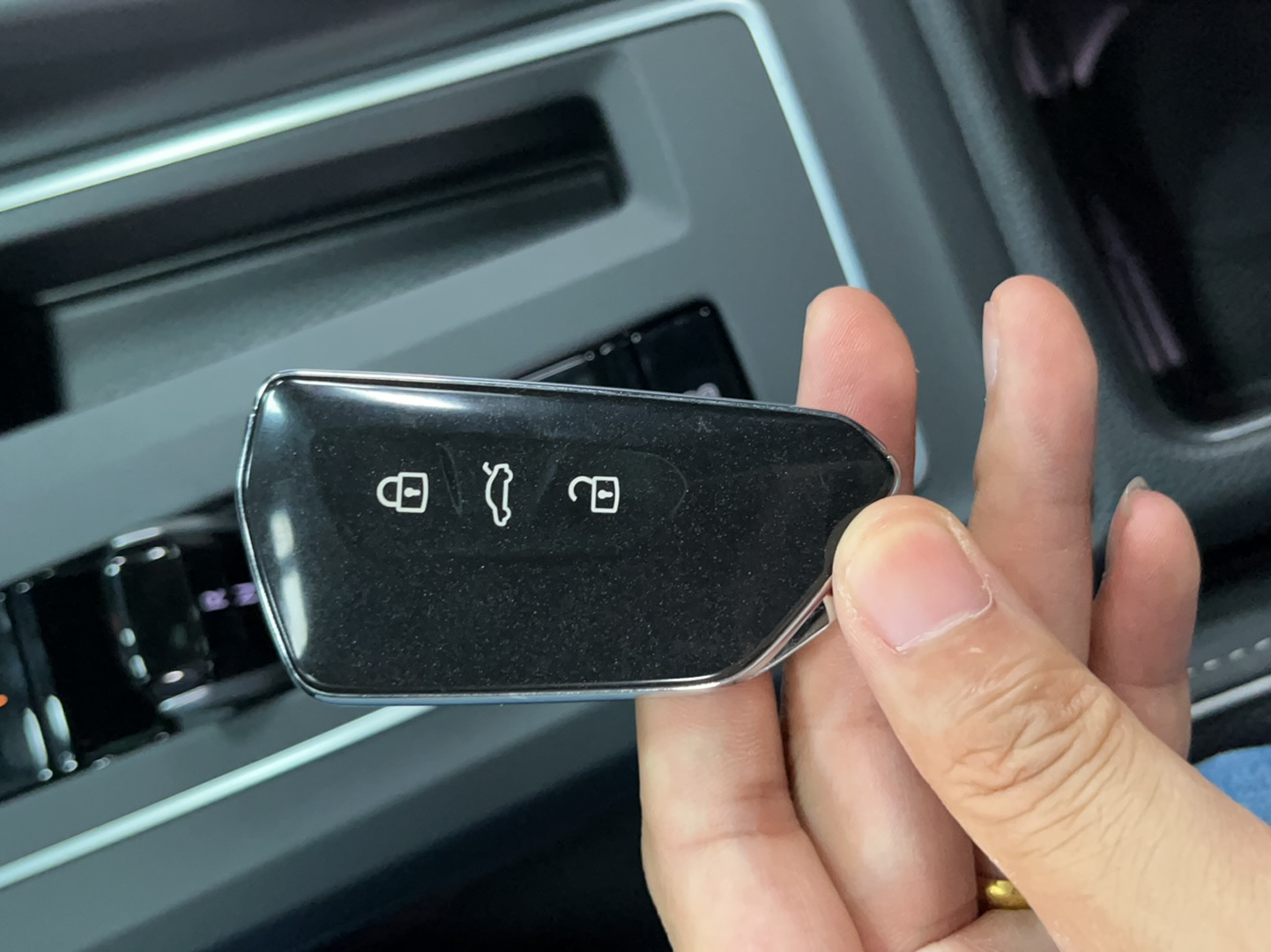 大众 高尔夫 2023款 280TSI DSG R-Line Lite