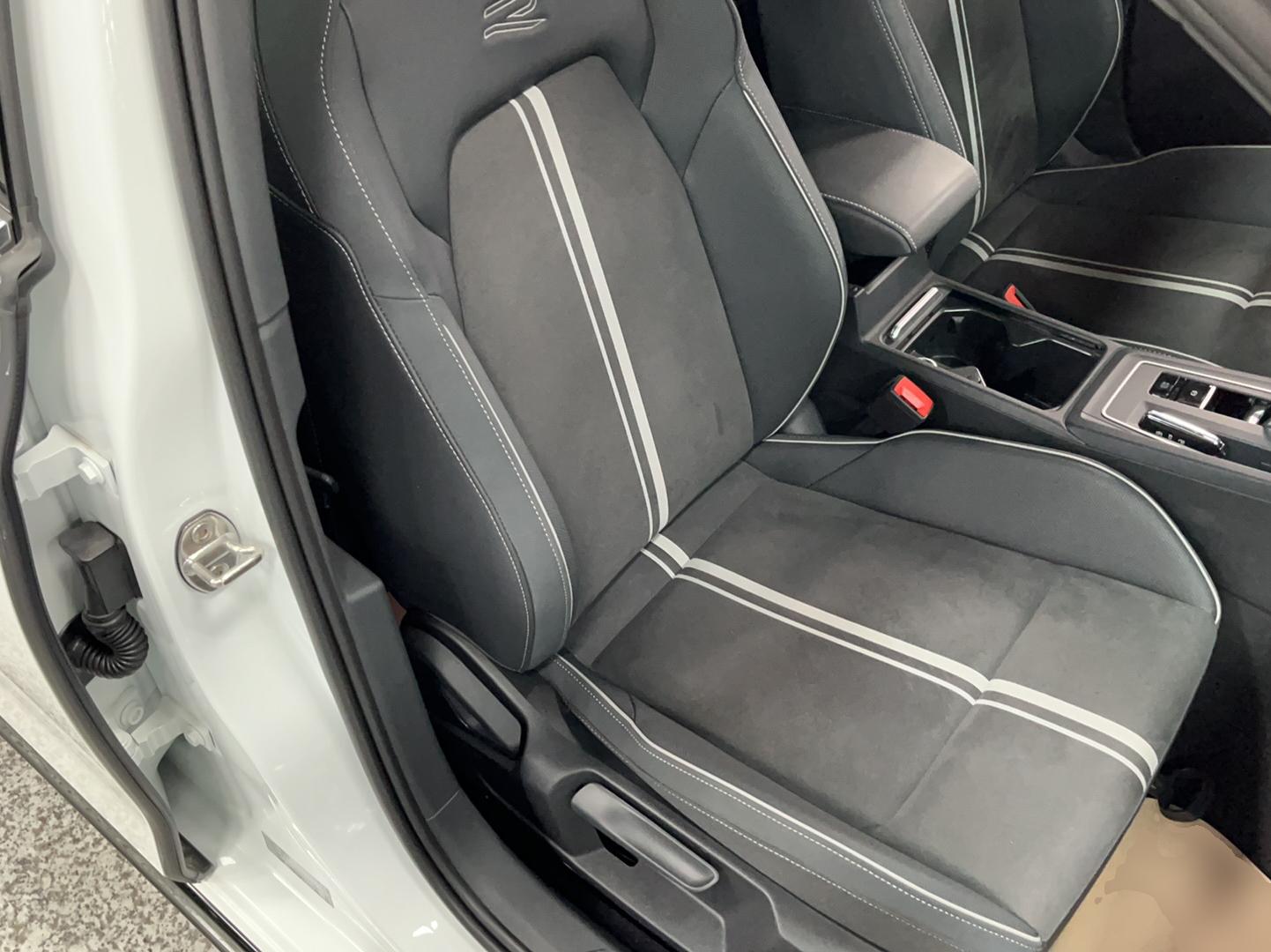 大众 高尔夫 2023款 280TSI DSG R-Line Lite