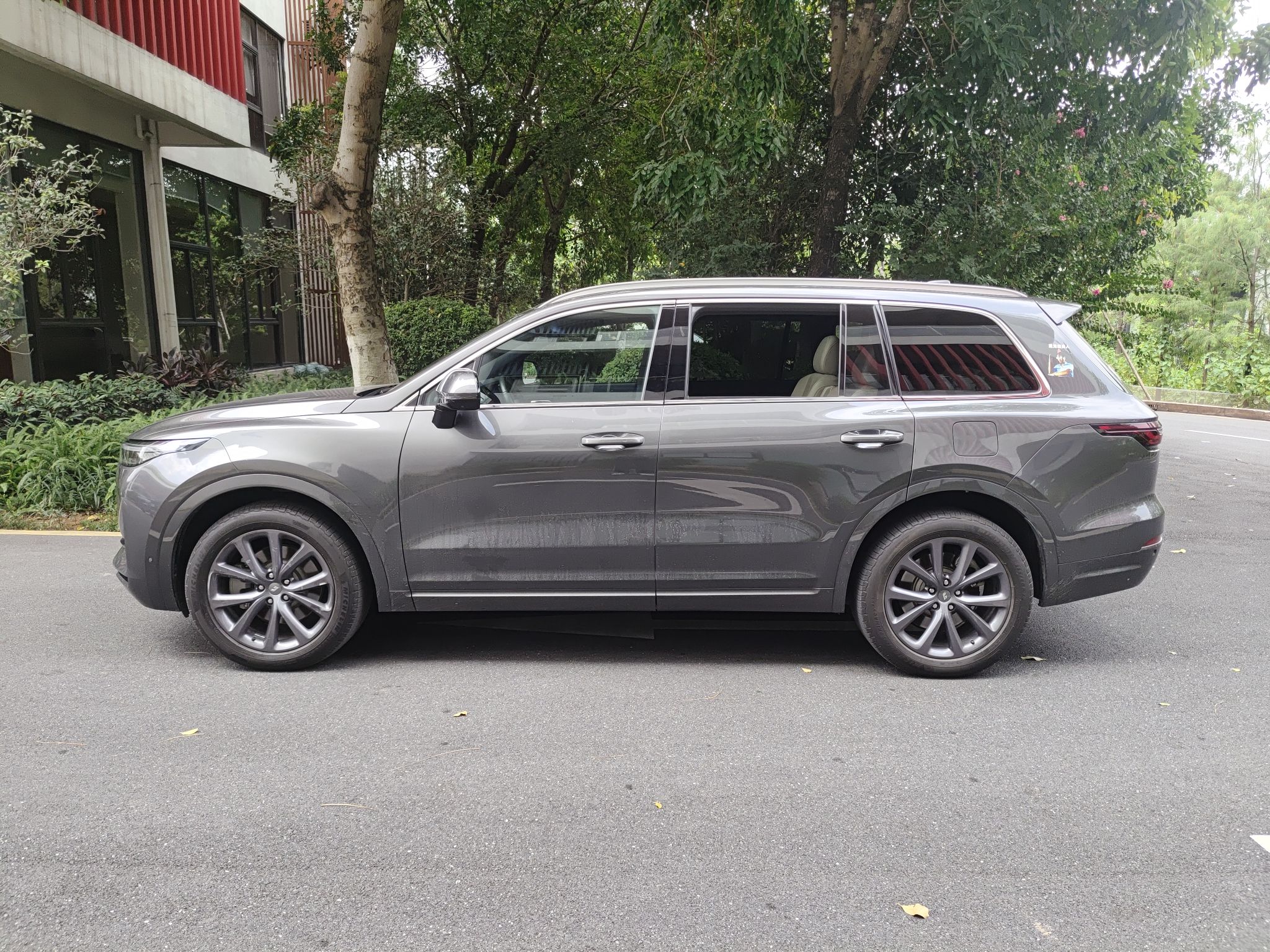 理想汽车 理想ONE 2020款 增程6座版