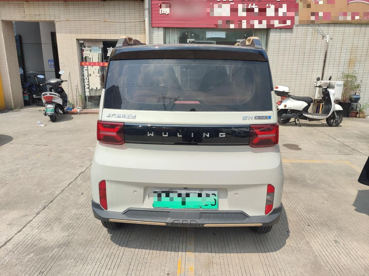 五菱汽车 宏光MINI EV 2022款 GAMEBOY 200km 玩咖款 磷酸铁锂