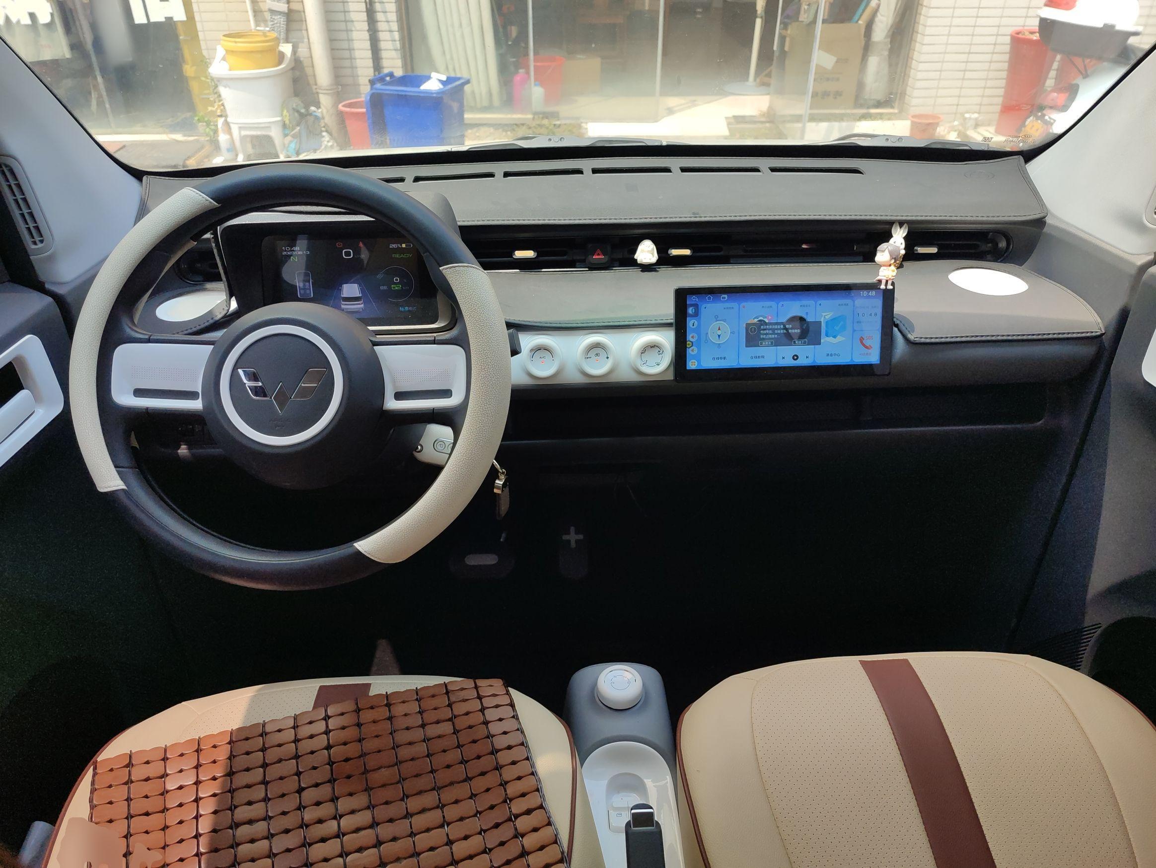 五菱汽车 宏光MINI EV 2022款 GAMEBOY 200km 玩咖款 磷酸铁锂