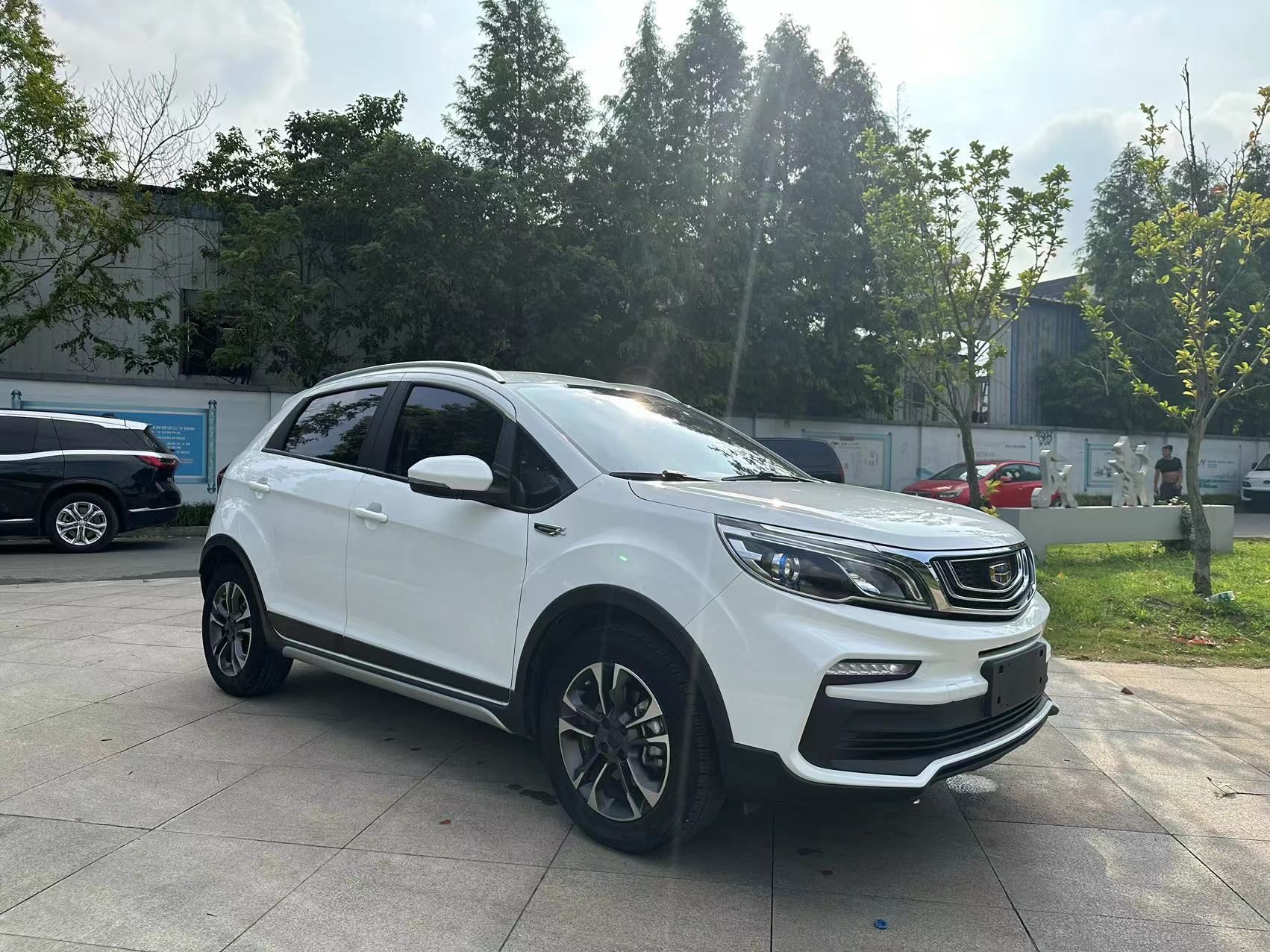 吉利汽车 远景X3 2019款 升级版 1.5L CVT尊贵型