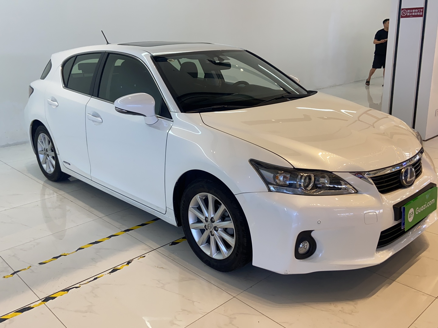 雷克萨斯CT 2012款 CT200h 精英版