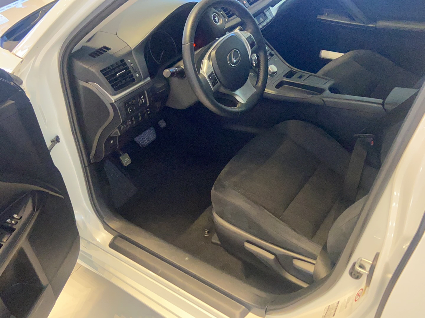 雷克萨斯CT 2012款 CT200h 精英版