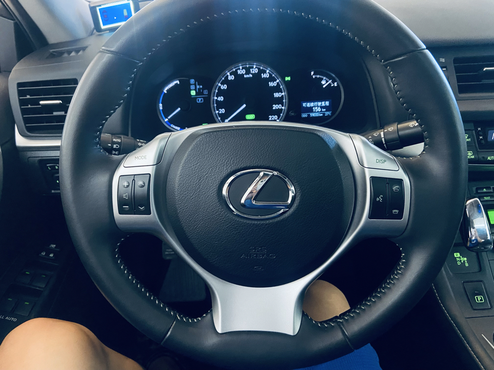 雷克萨斯CT 2012款 CT200h 精英版