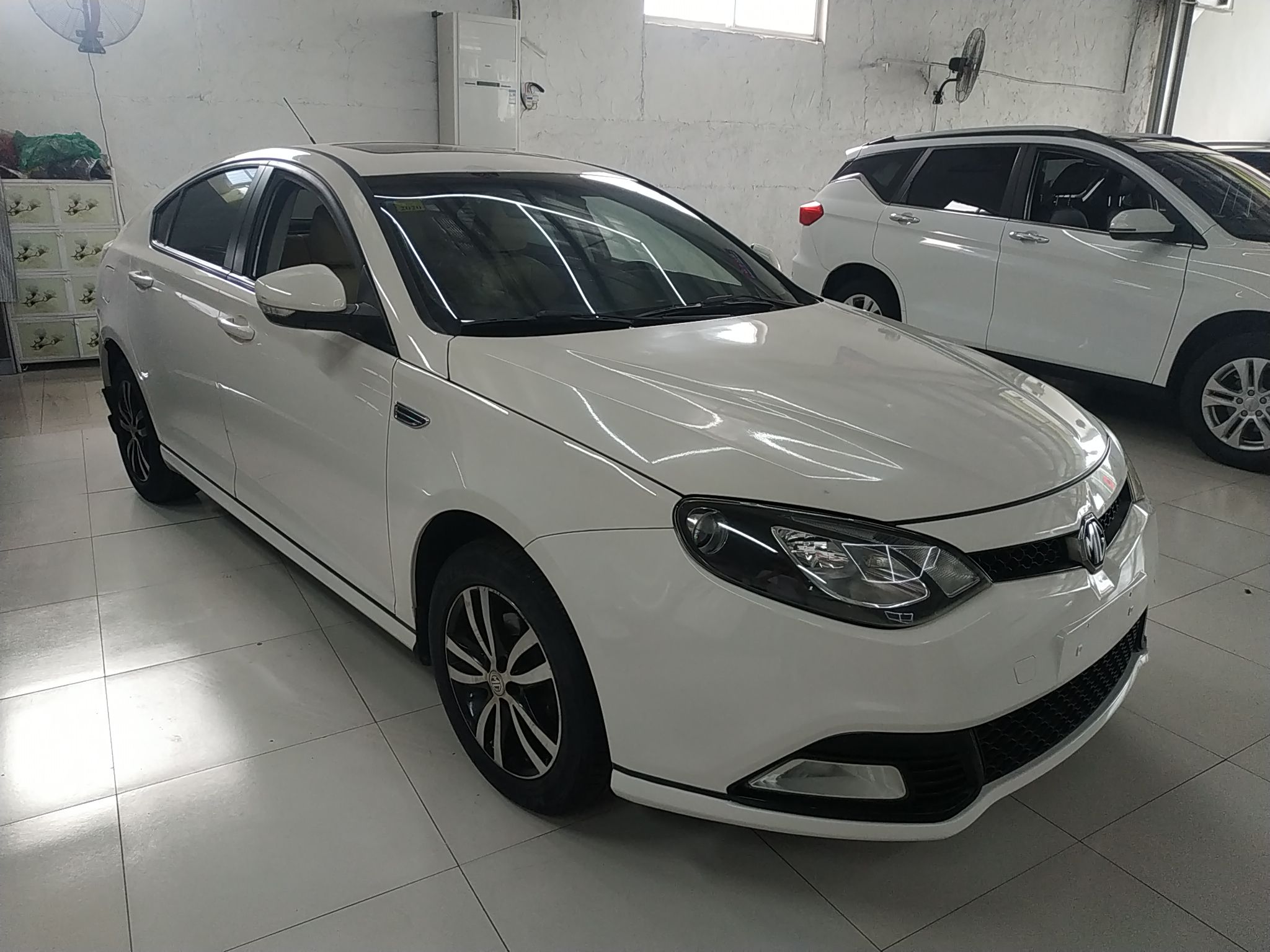 名爵 MG6 2013款 掀背 1.8L 自动驾值版