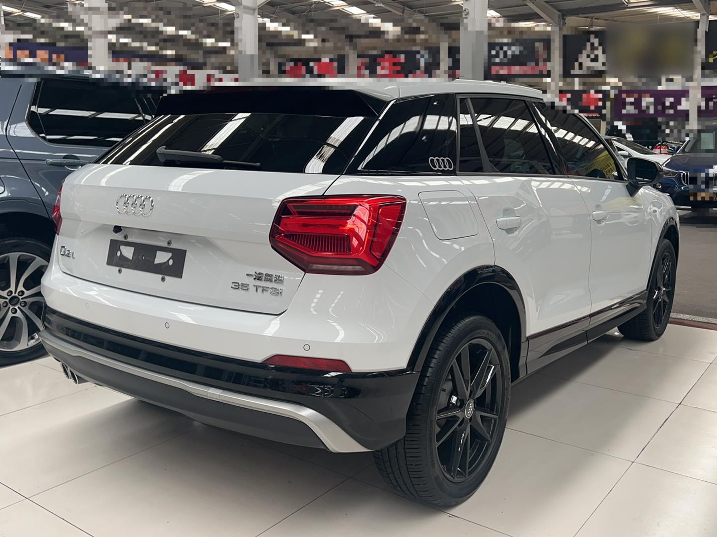 奥迪Q2L 2021款 35 TFSI 进取动感型