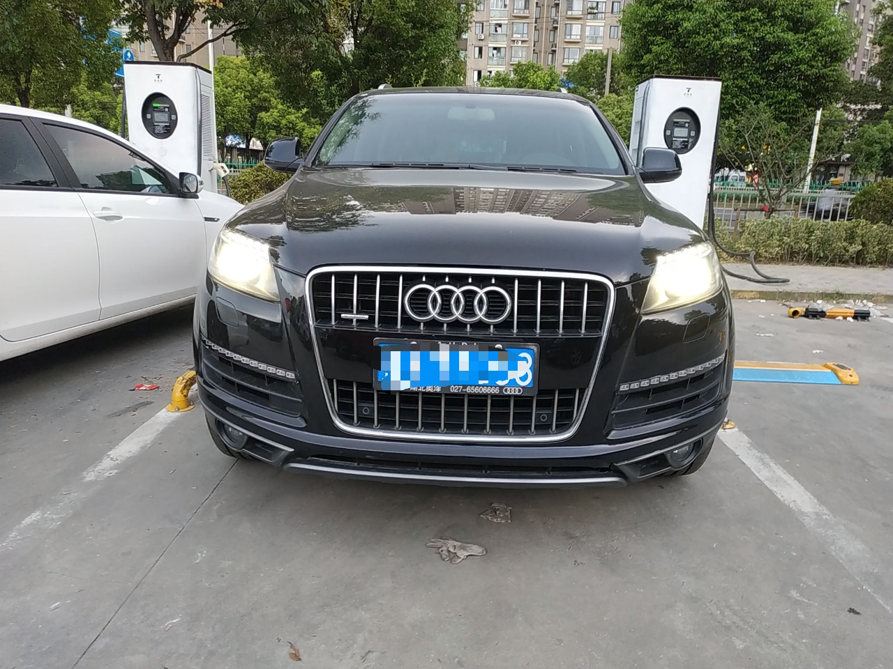 奥迪Q7 2013款 35 TFSI 进取型(进口)