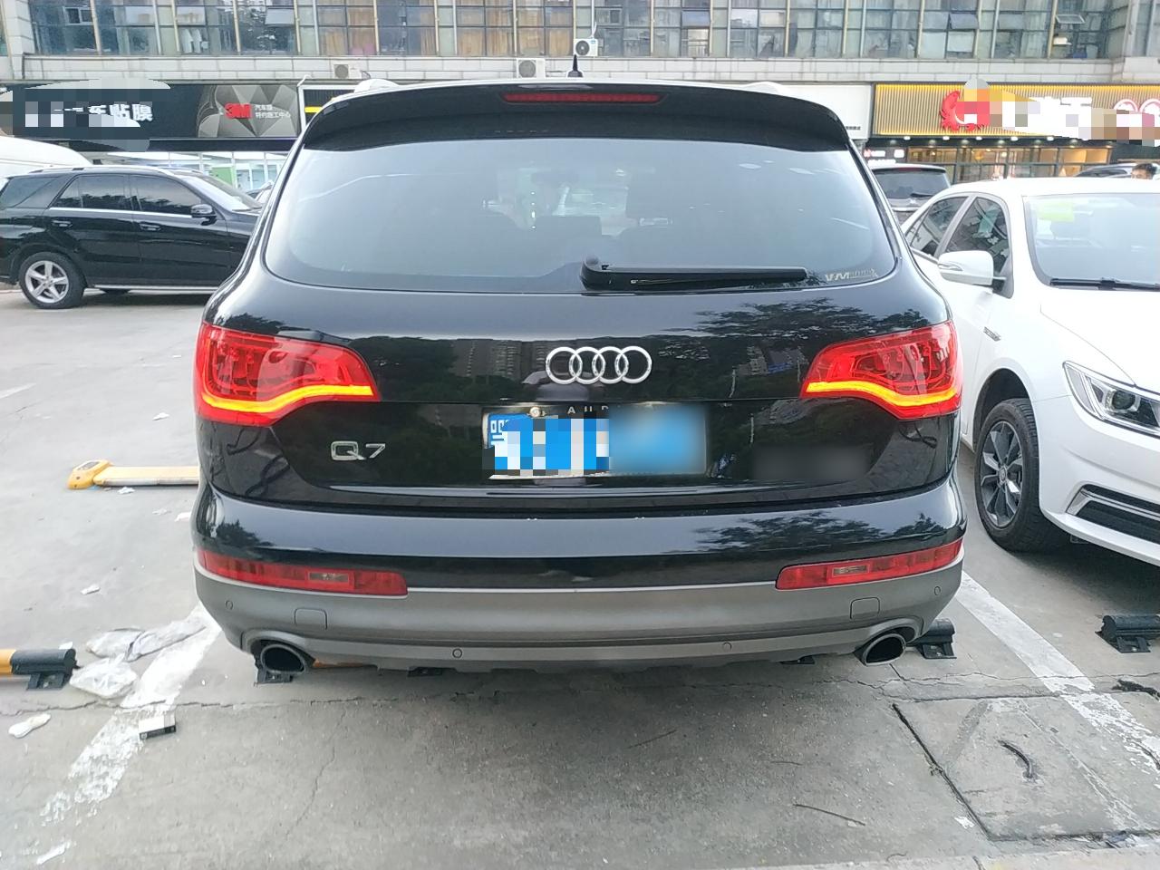 奥迪Q7 2013款 35 TFSI 进取型(进口)