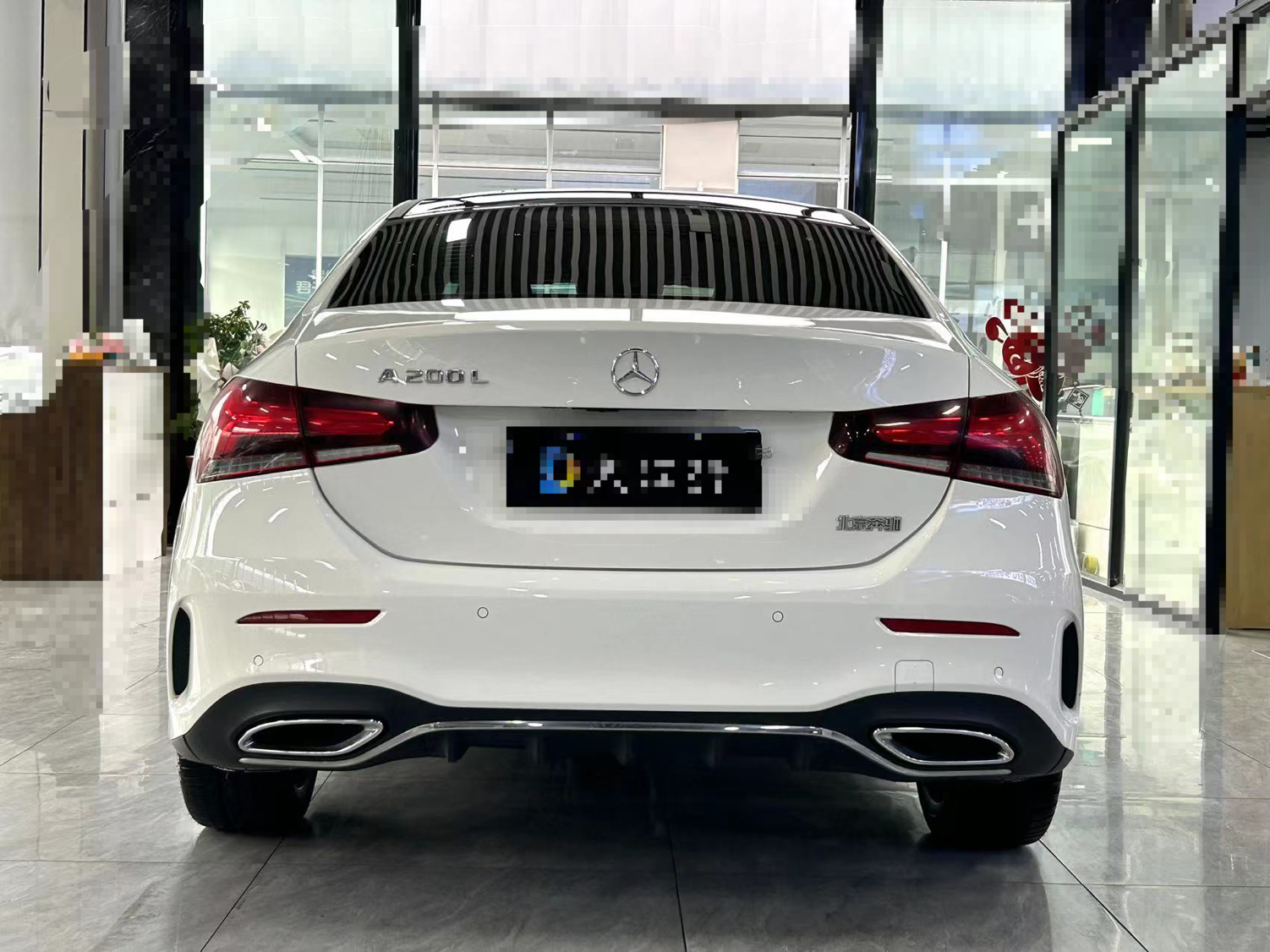 奔驰A级 2019款 A 200 L 运动轿车先行特别版