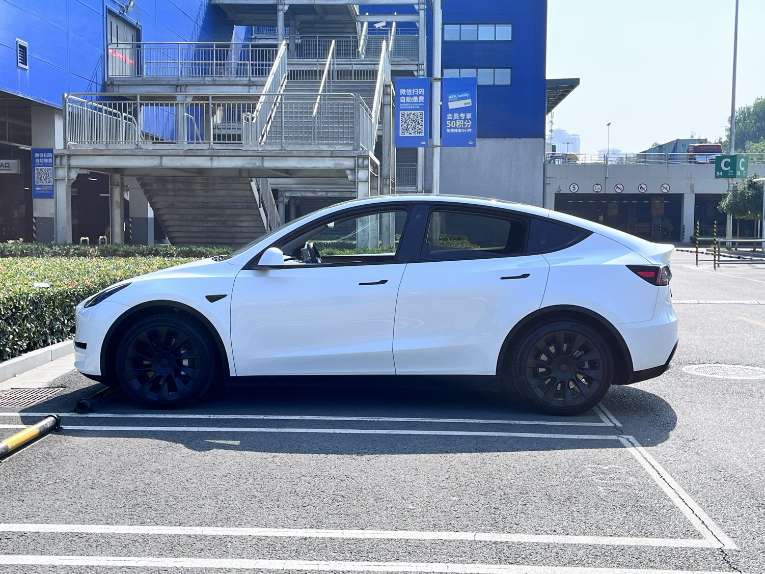 特斯拉 Model Y 2022款 后轮驱动版