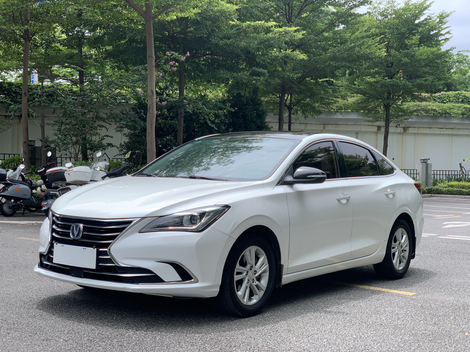 长安 逸动 2019款 高能版 1.6L GDI 手动先锋型 国VI