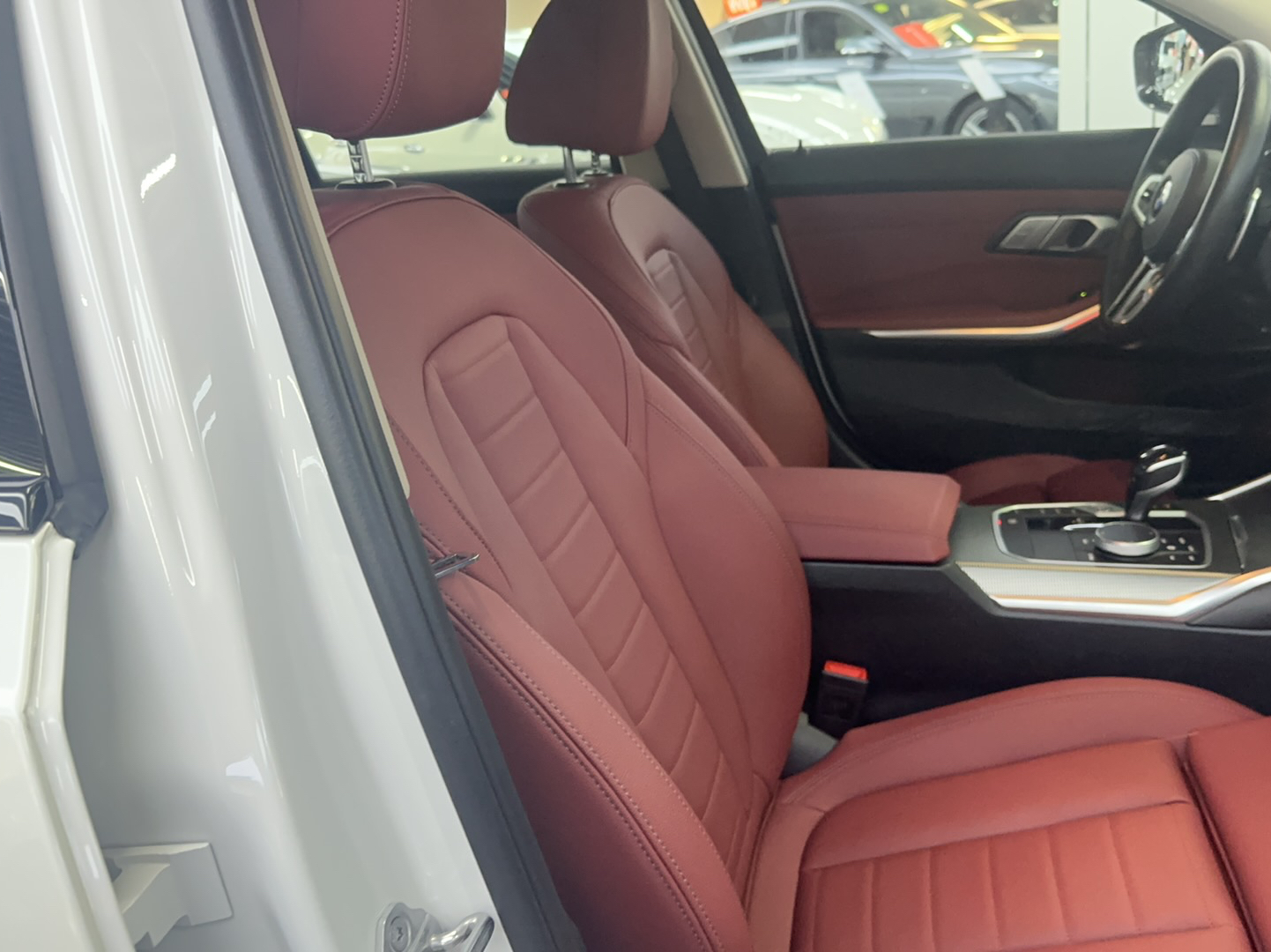 宝马3系 2021款 改款二 325i M运动曜夜套装