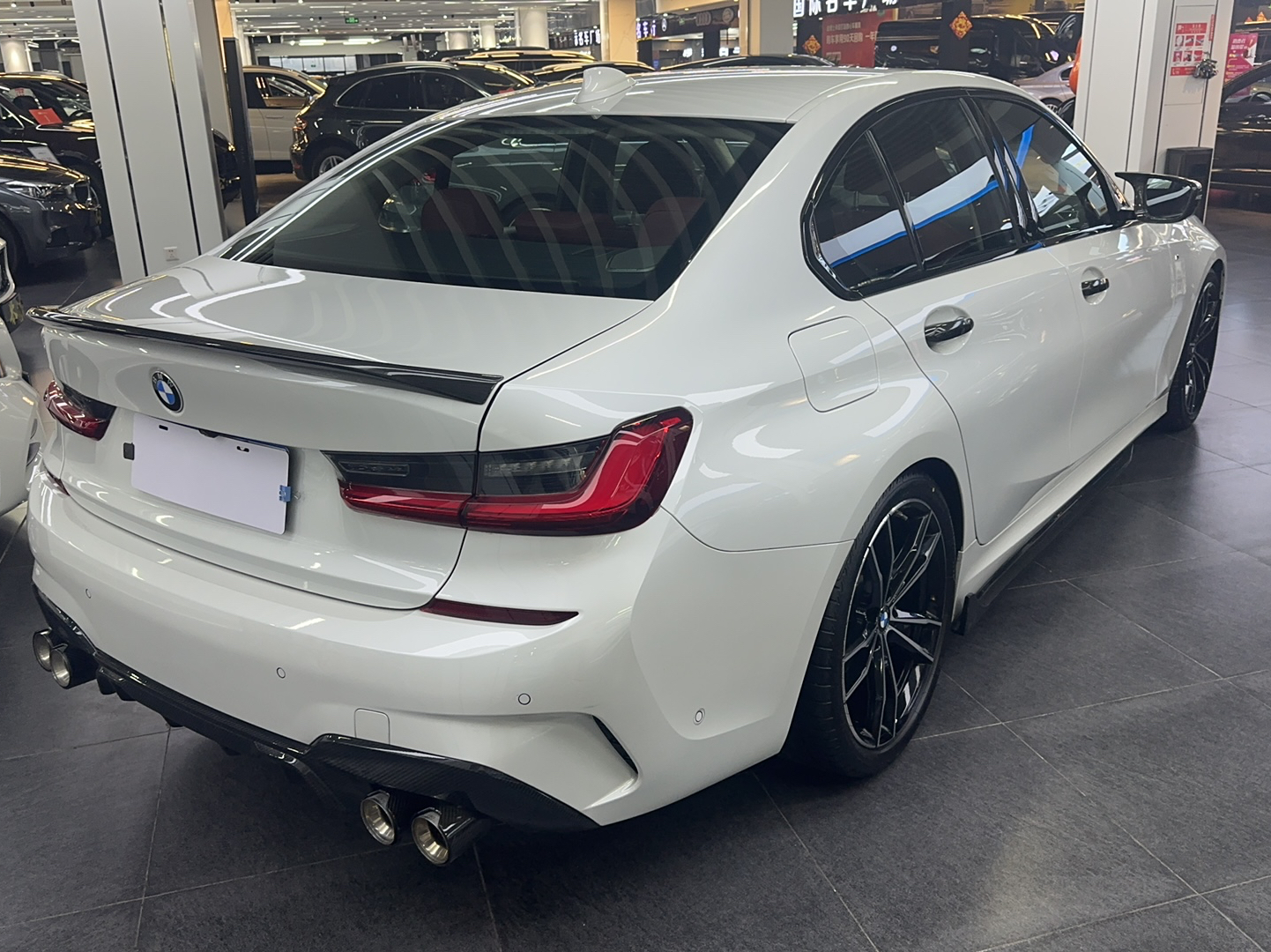 宝马3系 2021款 改款二 325i M运动曜夜套装