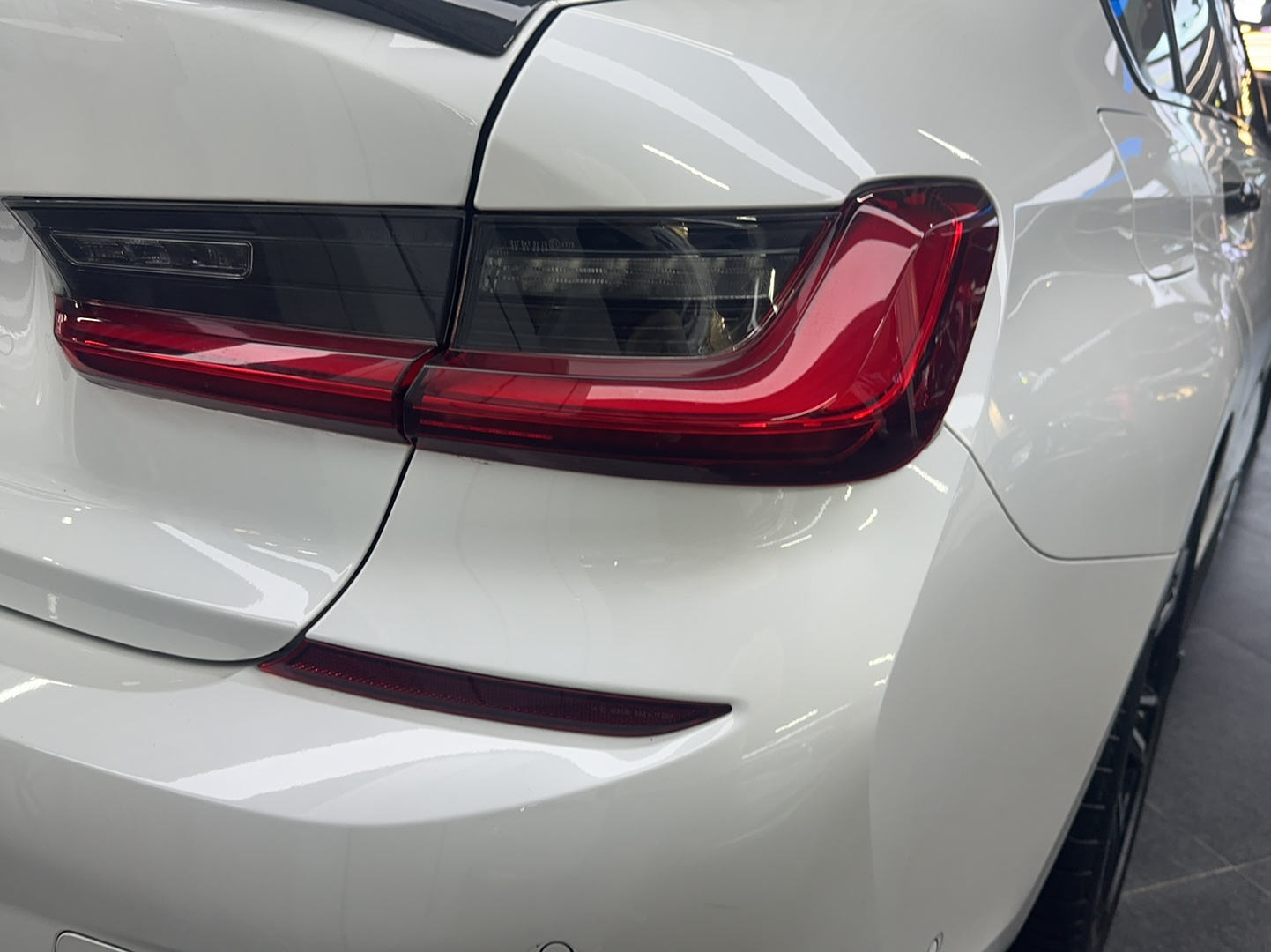 宝马3系 2021款 改款二 325i M运动曜夜套装