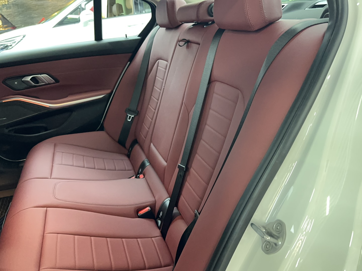 宝马3系 2021款 改款二 325i M运动曜夜套装