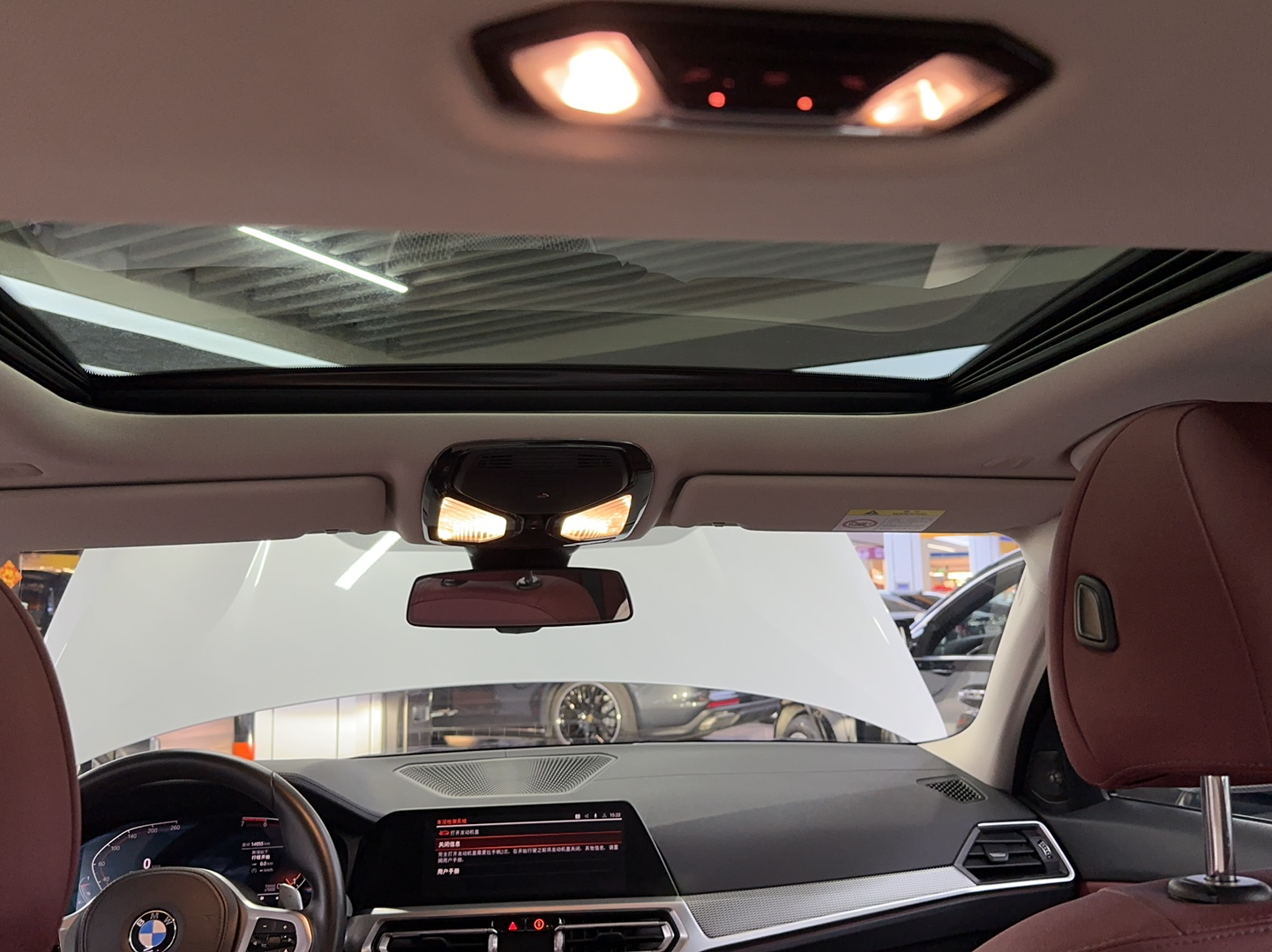 宝马3系 2021款 改款二 325i M运动曜夜套装