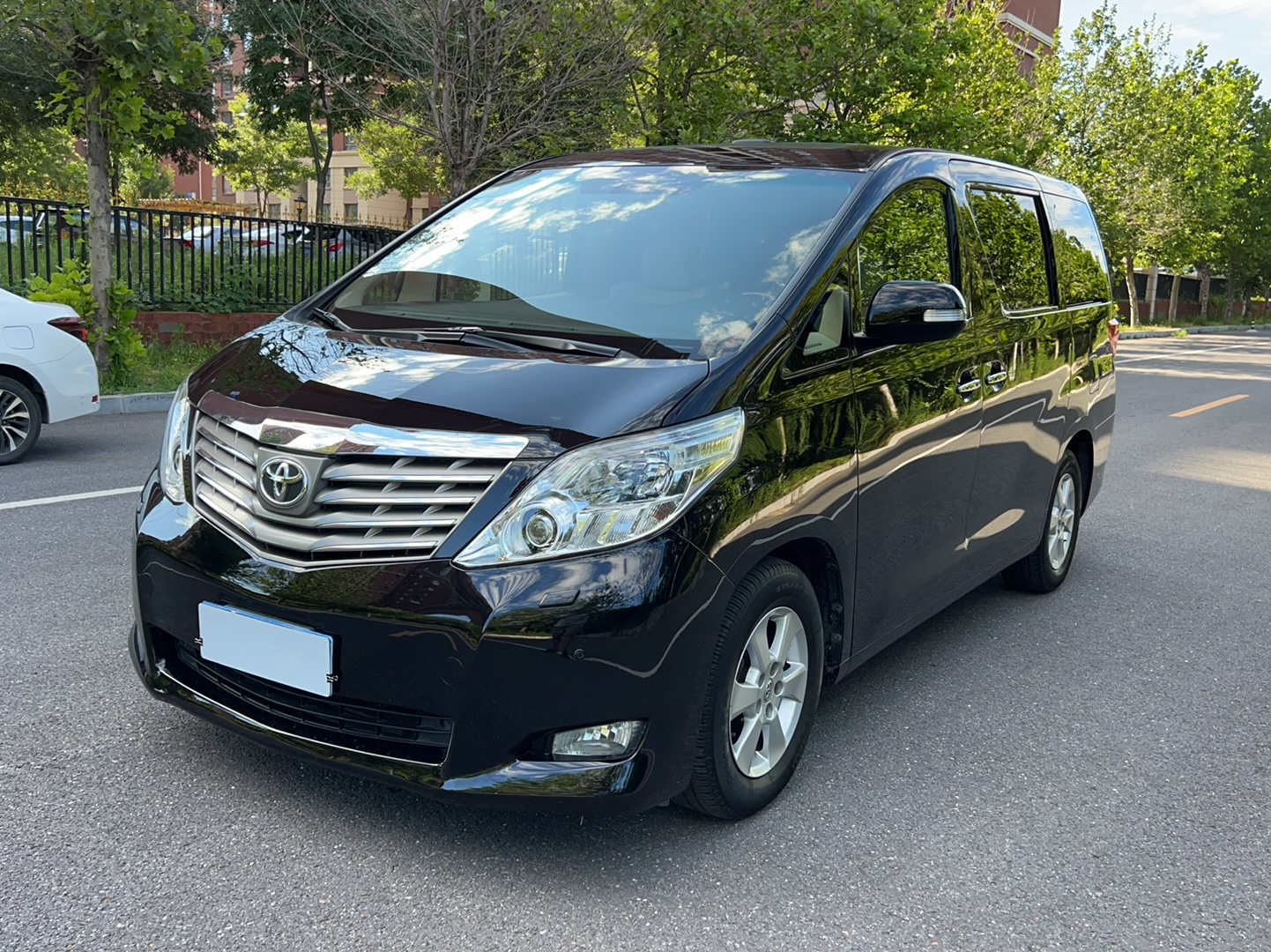 丰田 埃尔法 2011款 2.4L 豪华版(进口)