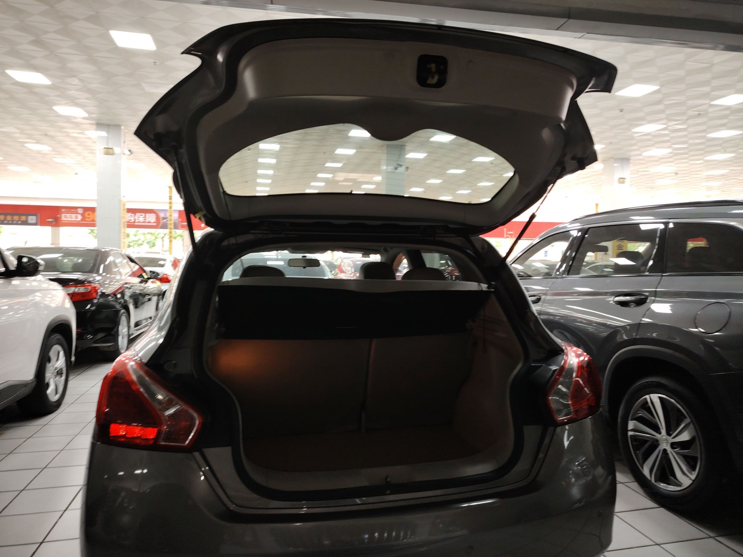 日产 骐达 2011款 1.6L CVT智能型