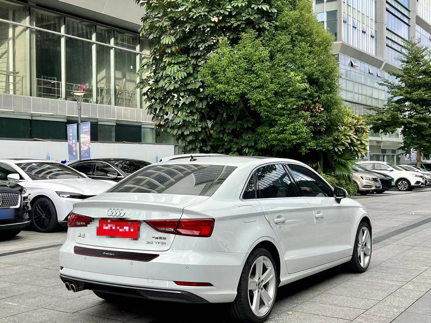 奥迪A3 2019款 Limousine 35 TFSI 风尚型 国VI