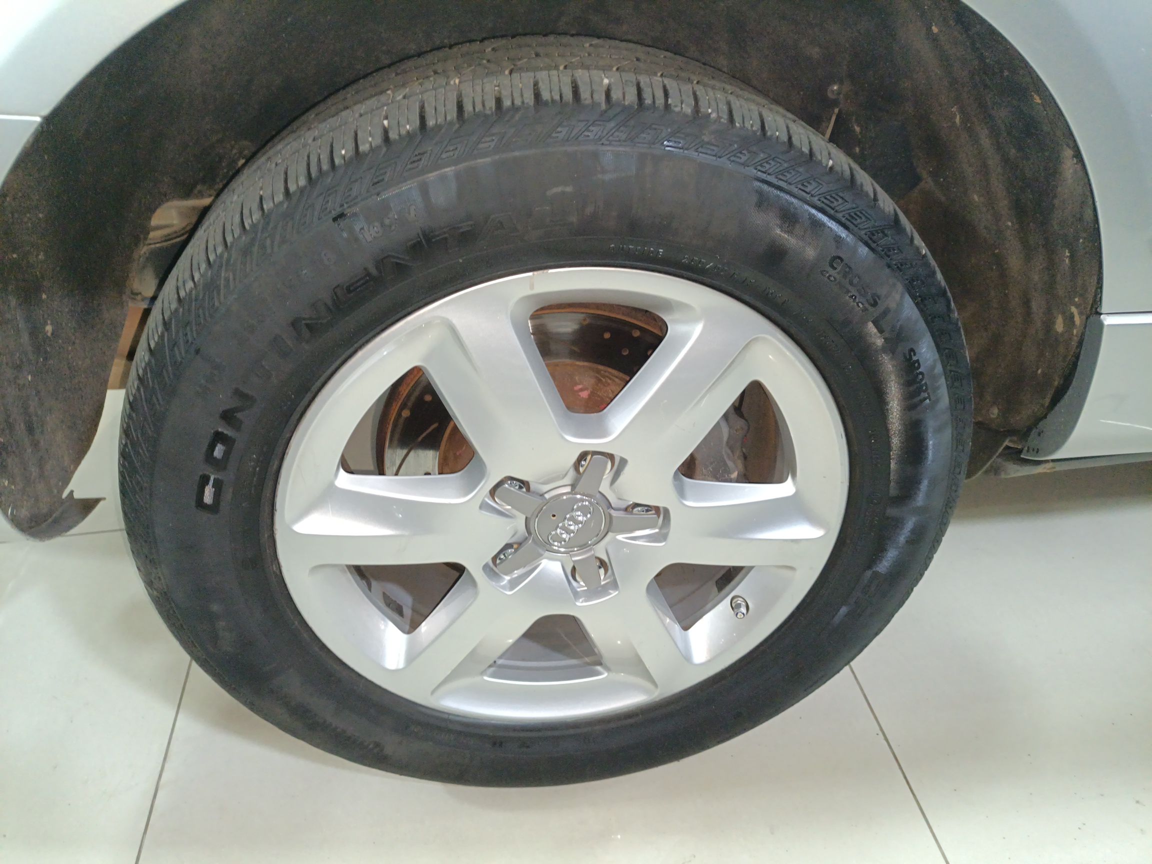 奥迪Q7 2011款 3.0 TFSI 进取型(200kW)(进口)