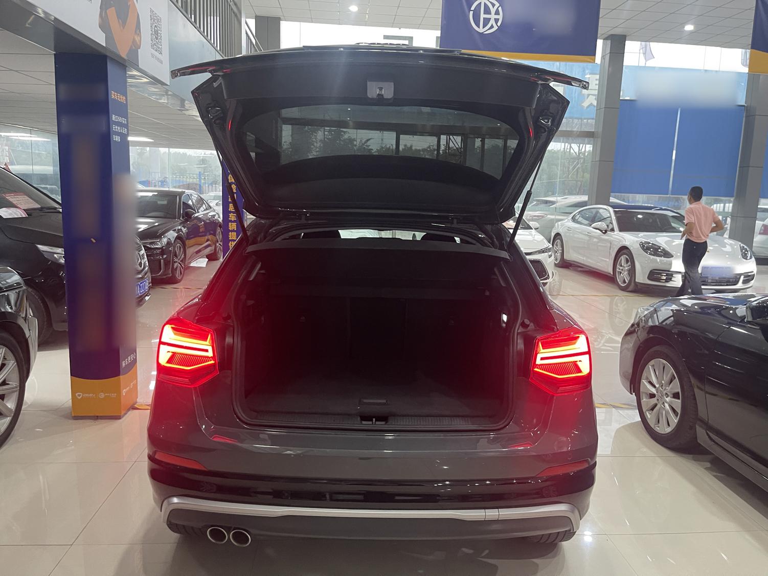 奥迪Q2L 2021款 35 TFSI 进取动感型