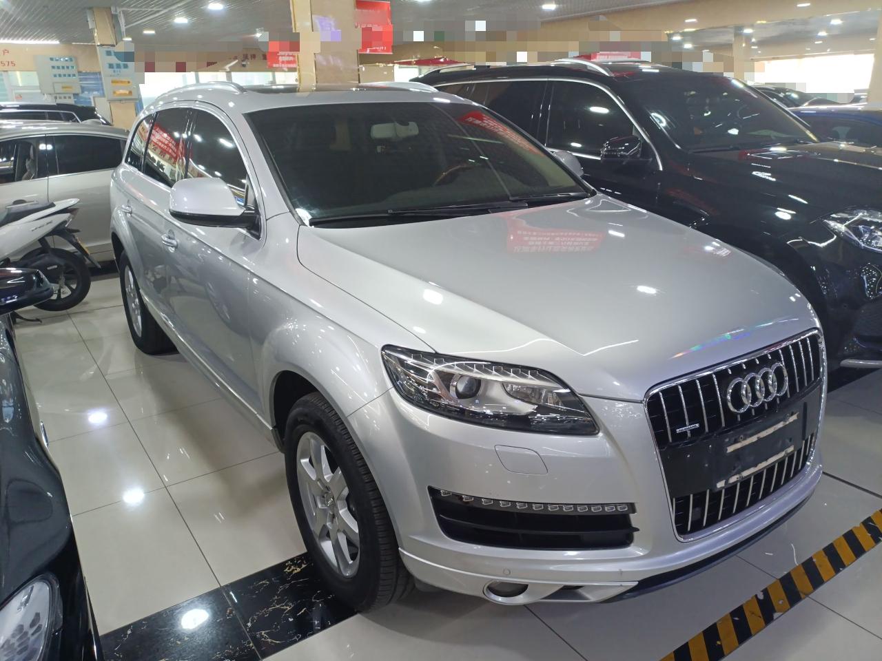 奥迪Q7 2011款 3.0 TFSI 进取型(200kW)(进口)