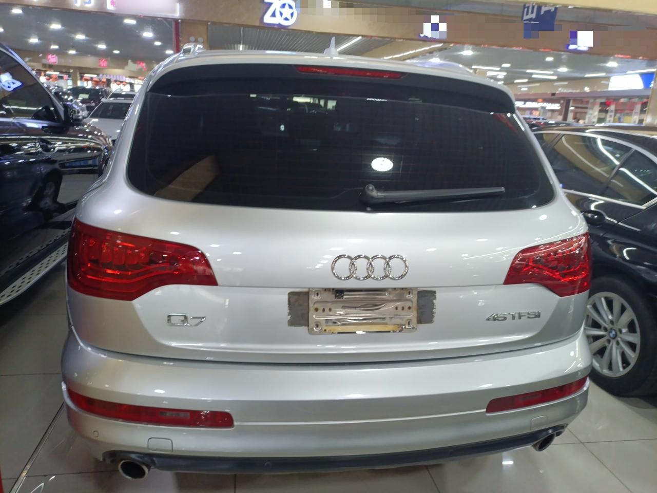 奥迪Q7 2011款 3.0 TFSI 进取型(200kW)(进口)