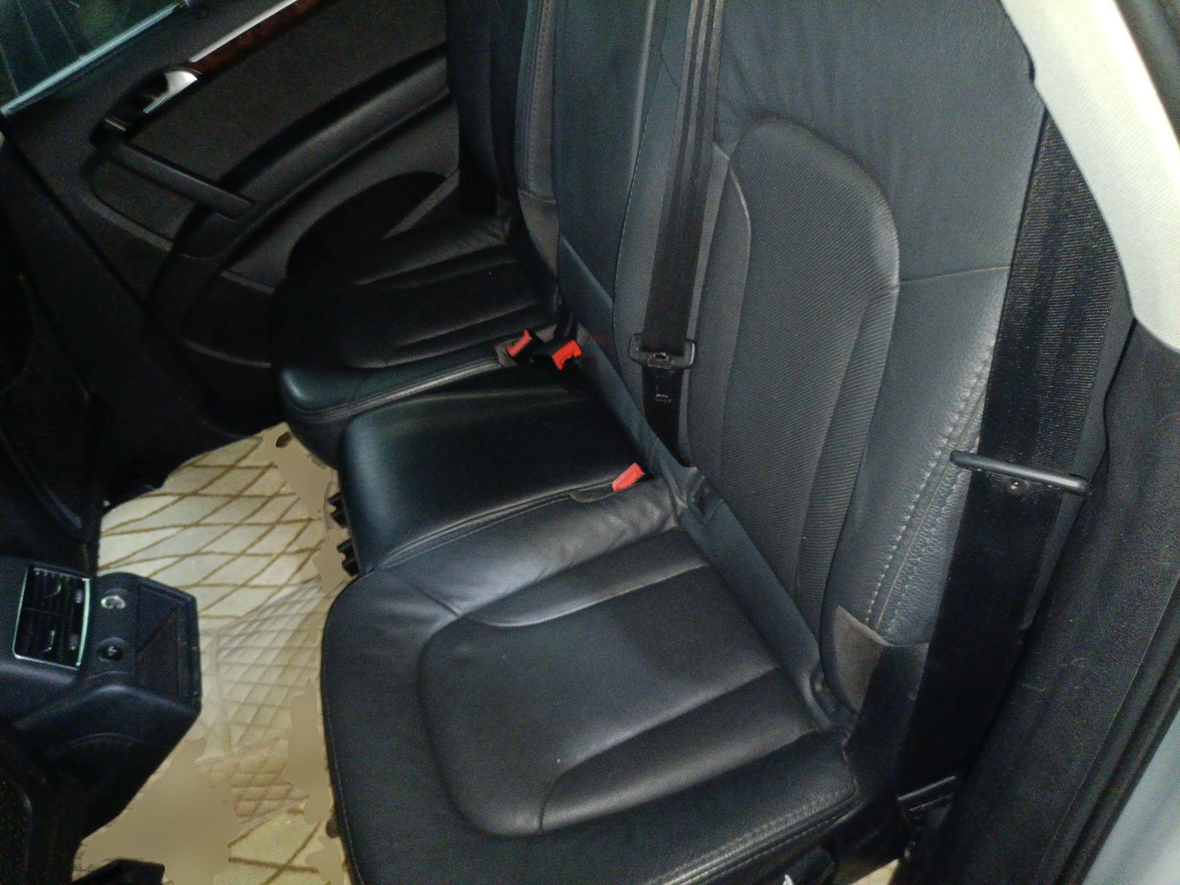 奥迪Q7 2011款 3.0 TFSI 进取型(200kW)(进口)