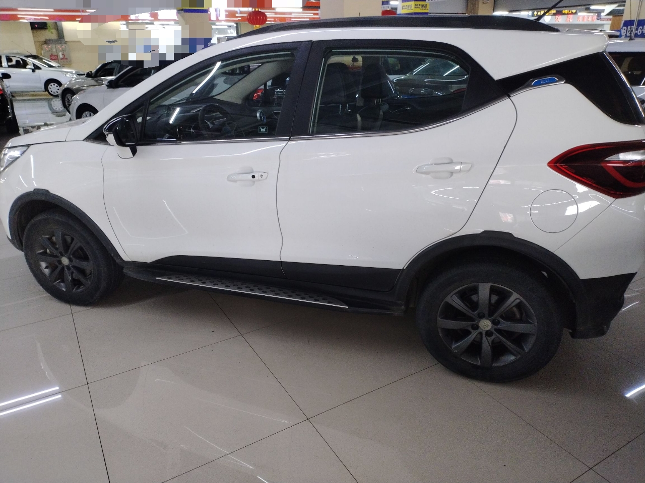 比亚迪 元新能源 2019款 EV360 智联领尚型