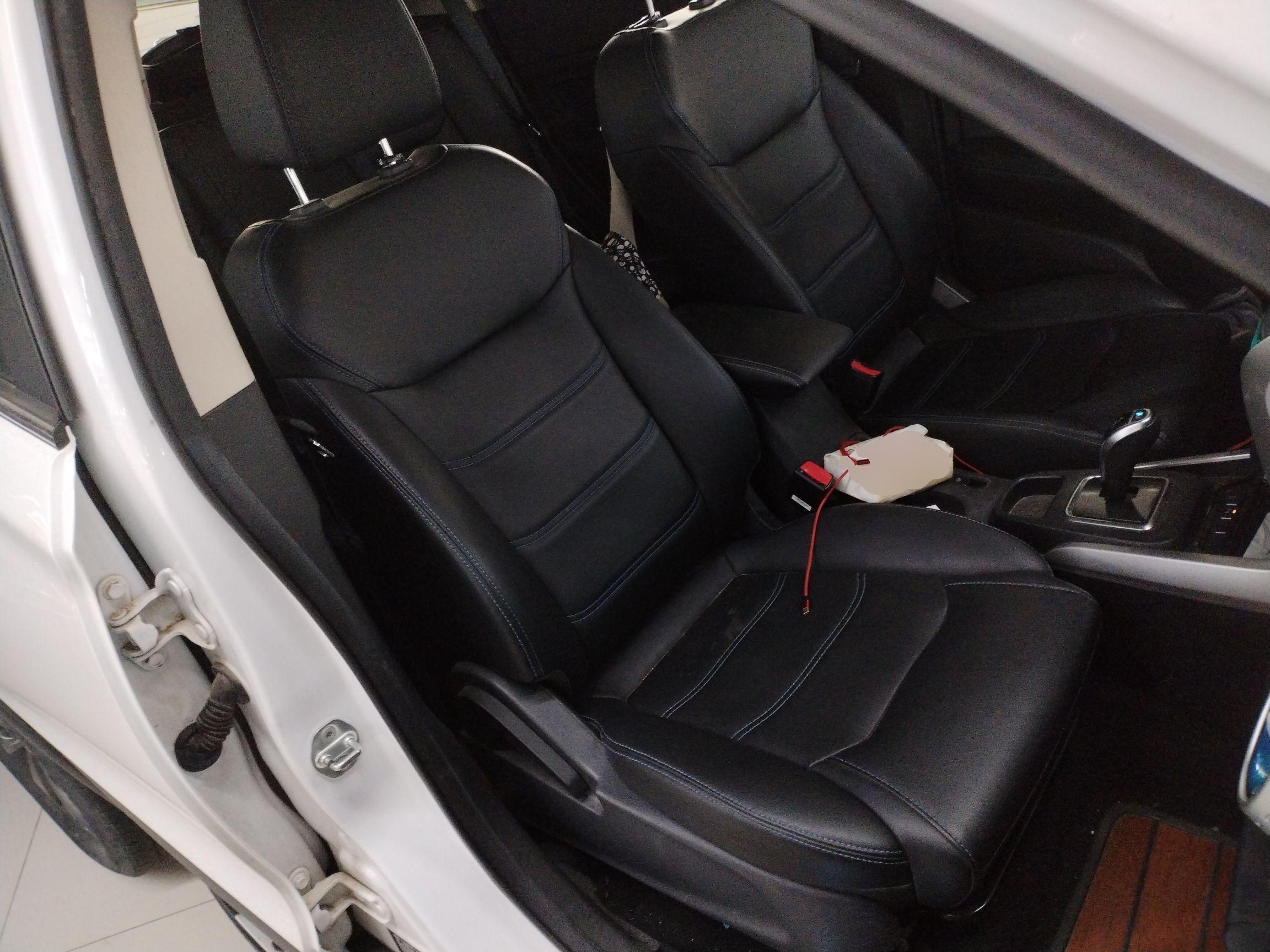 比亚迪 元新能源 2019款 EV360 智联领尚型