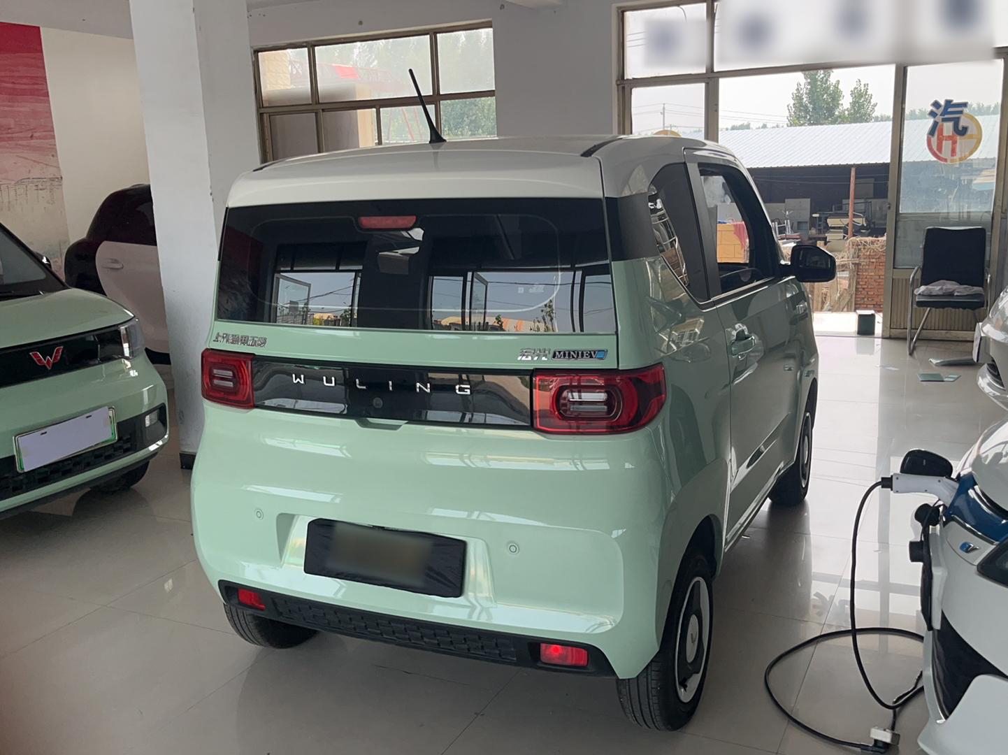 五菱汽车 宏光MINI EV 2021款 马卡龙时尚款 三元锂