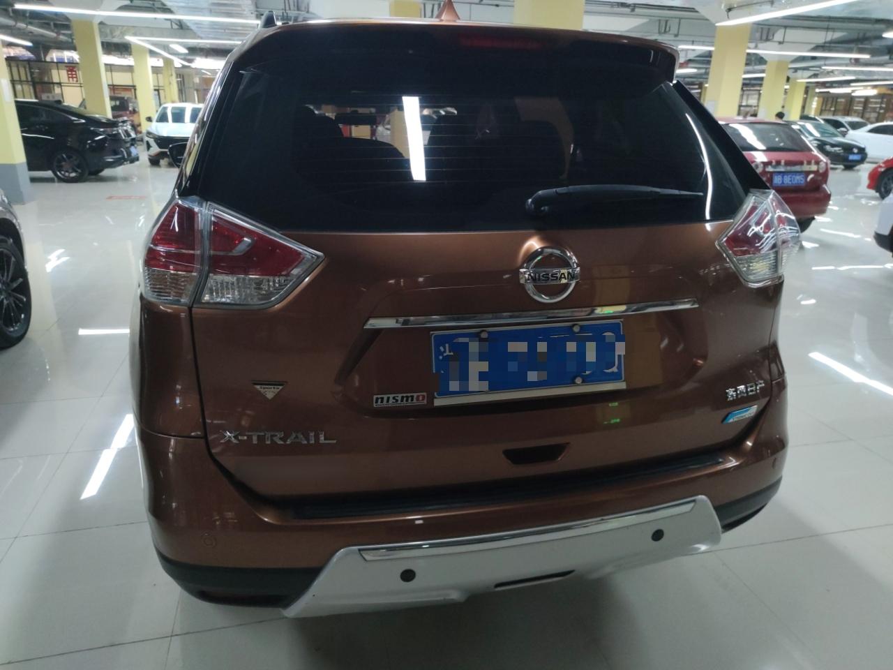 日产 奇骏 2014款 2.5L CVT至尊版 4WD