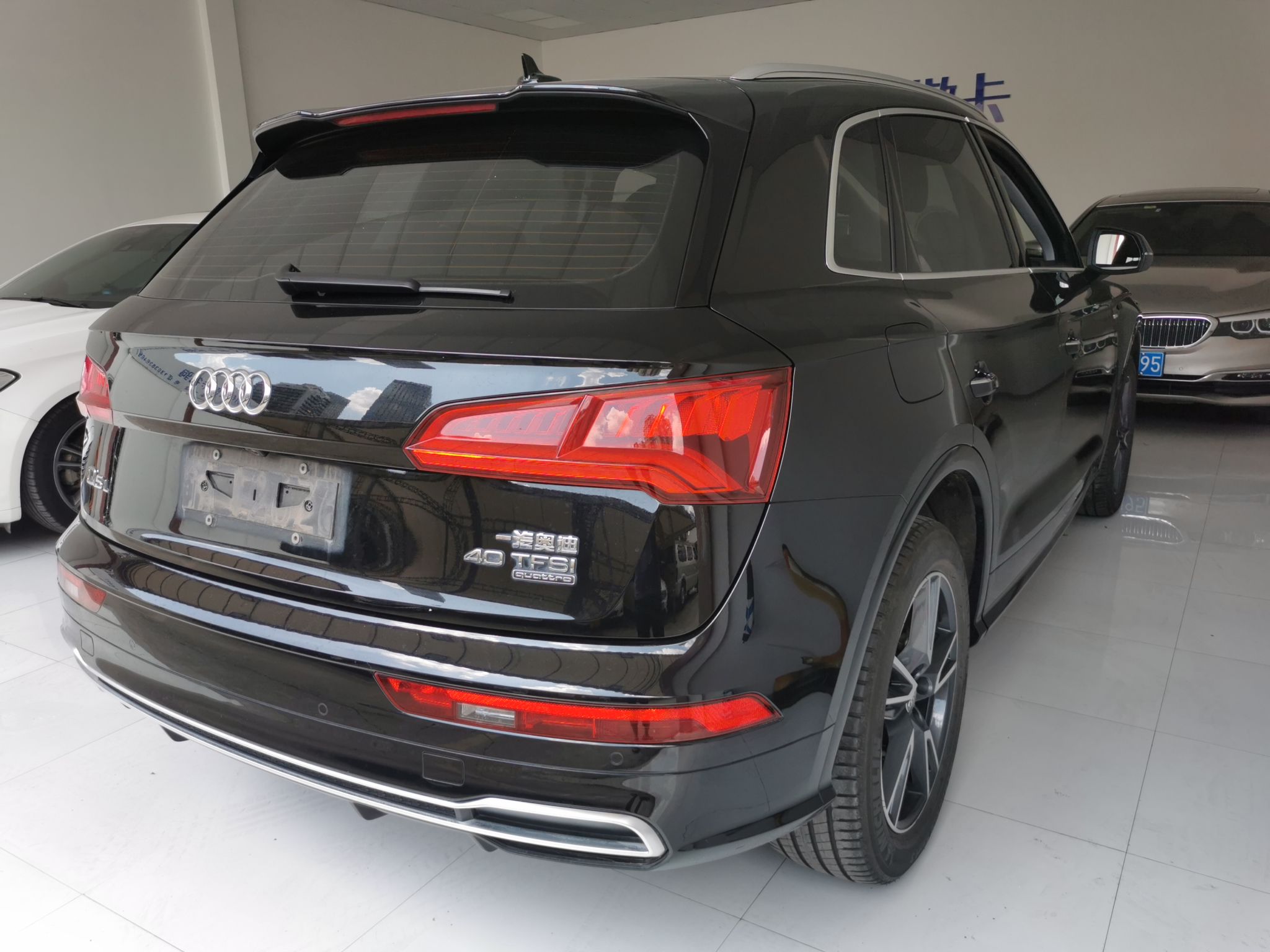 奥迪Q5L 2020款 改款 40 TFSI 荣享时尚型