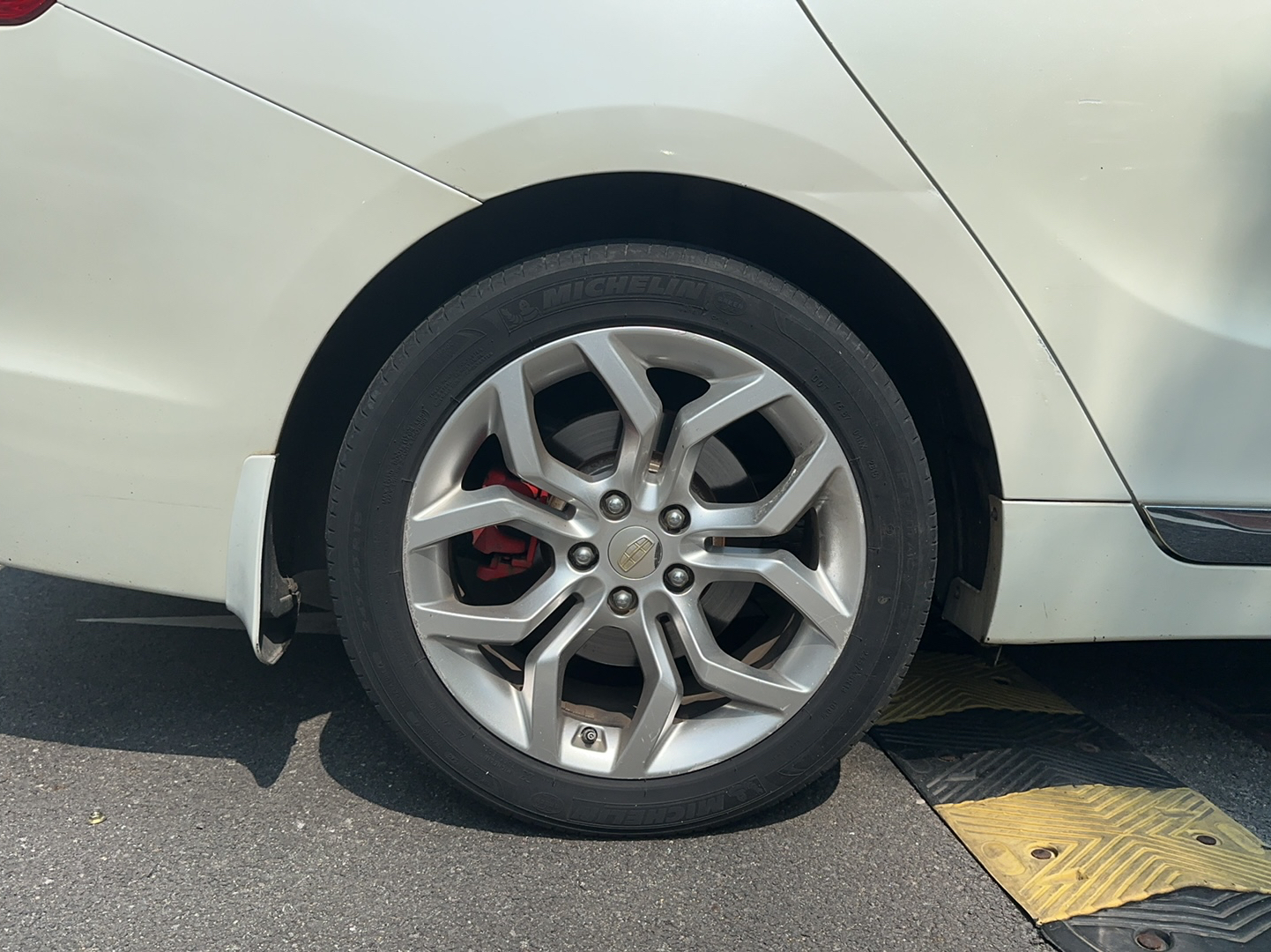 吉利汽车 博瑞 2015款 1.8T 尊贵型