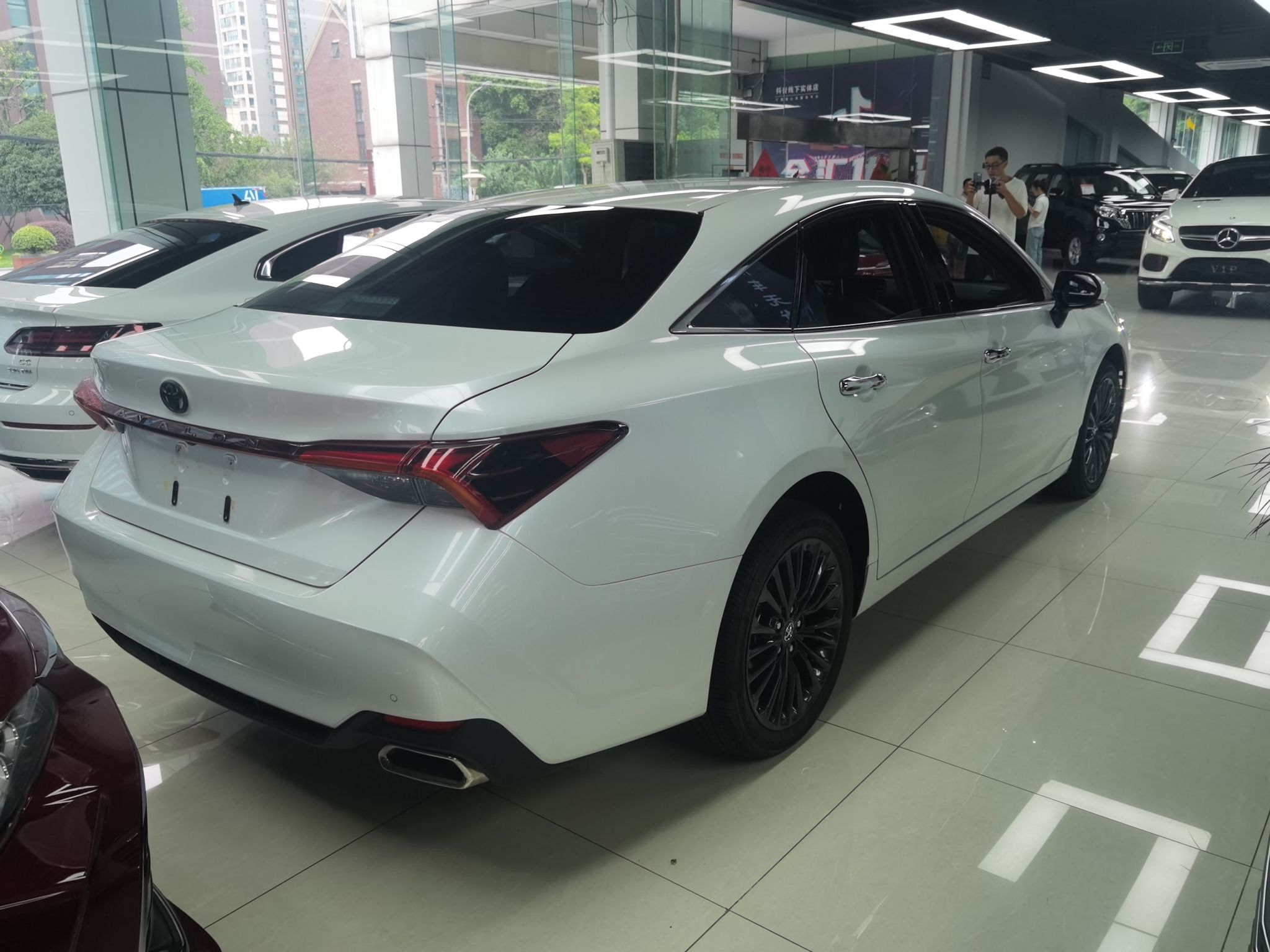 丰田 亚洲龙 2019款 2.0L XLE尊享版 国VI