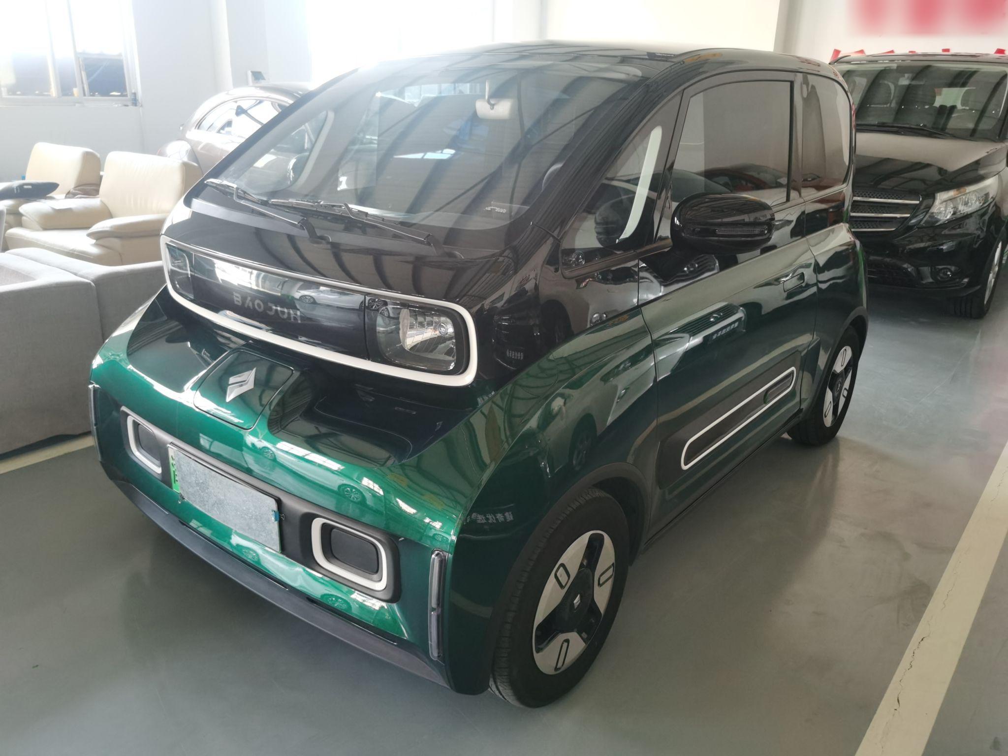 宝骏KiWi EV 2022款 设计师轻享版 磷酸铁锂