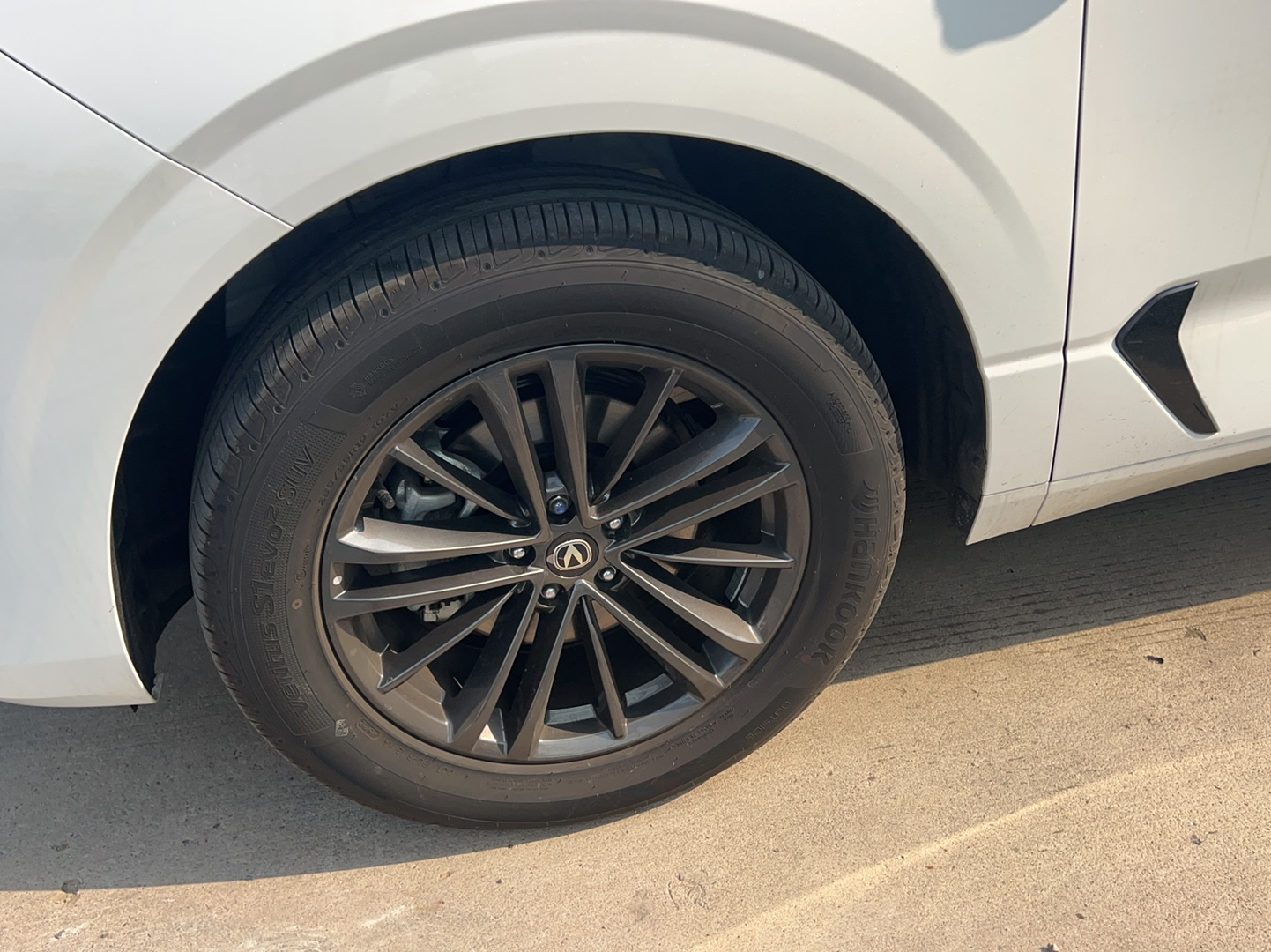 长安UNI-K 2023款 2.0T 两驱悦尚型