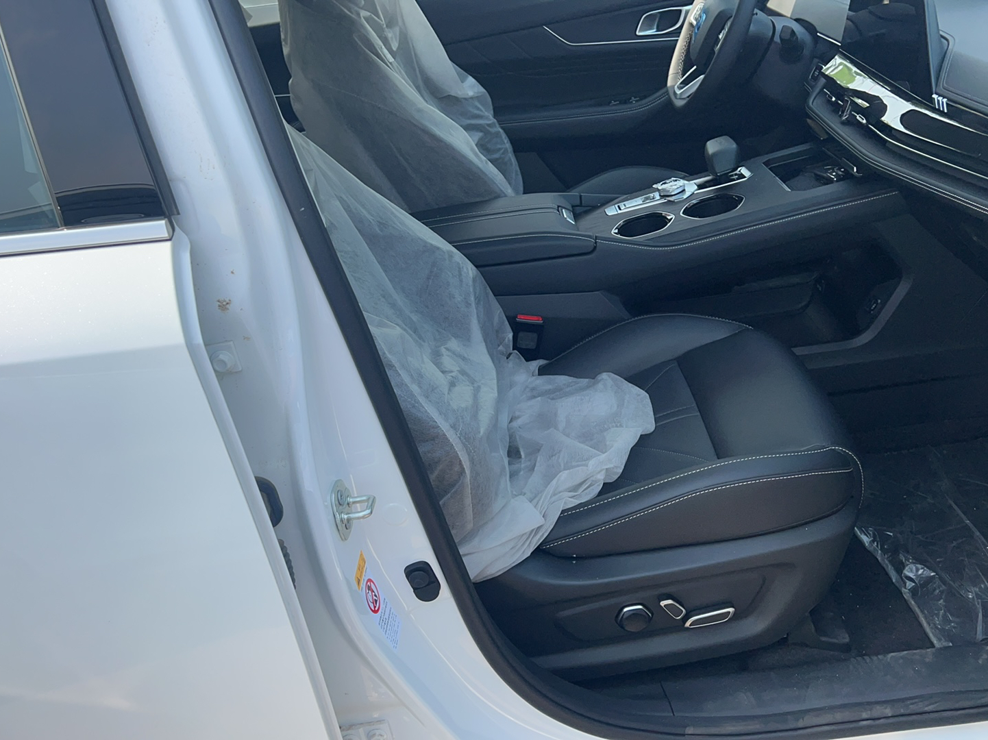 长安UNI-K 2023款 2.0T 两驱悦尚型