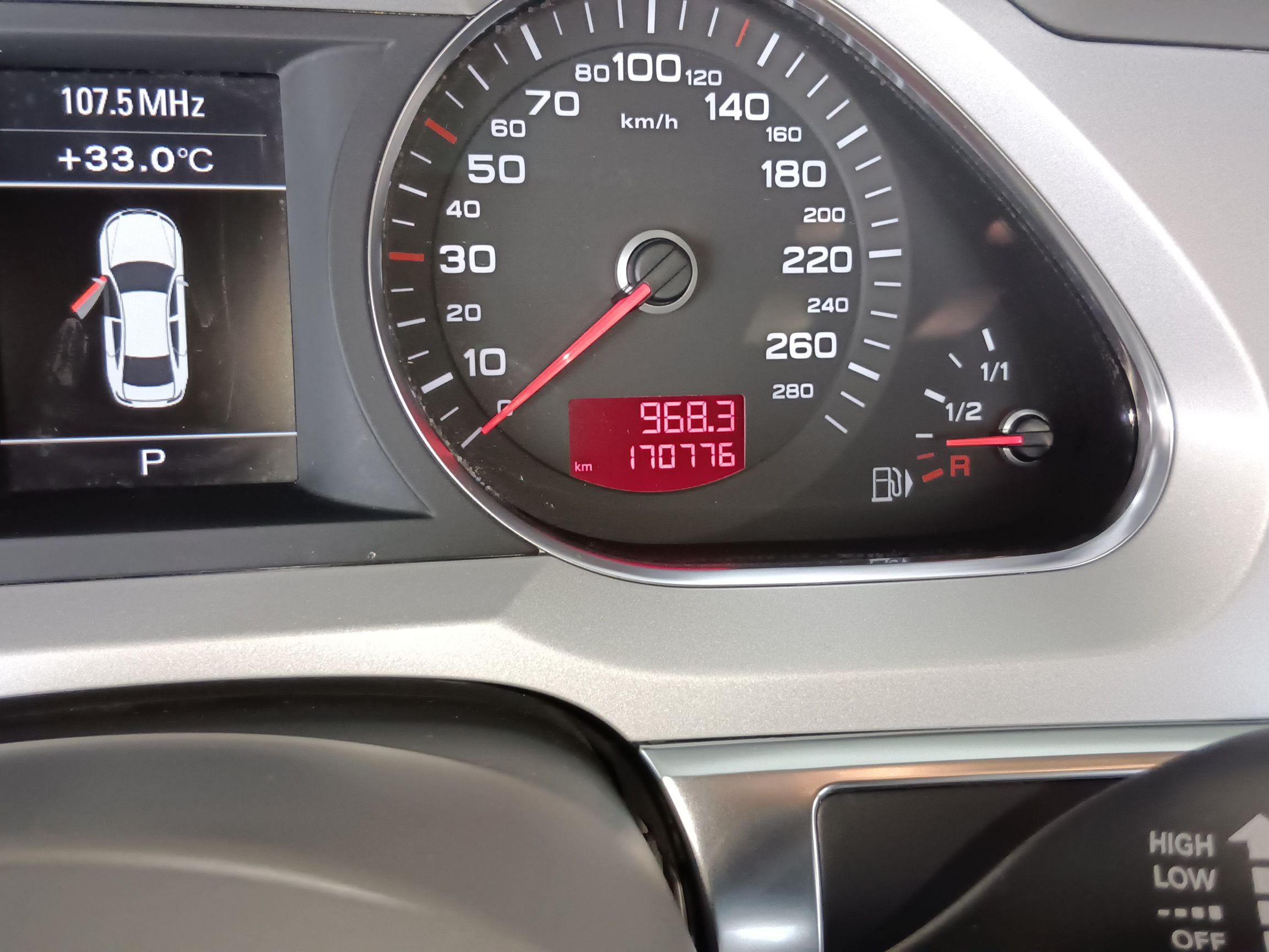 奥迪A6L 2011款 2.0 TFSI 自动标准型