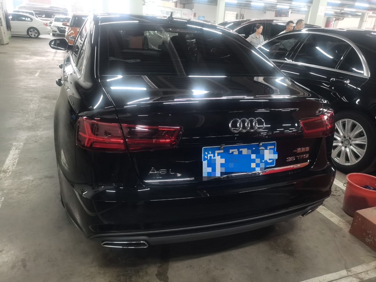 奥迪A6L 2018款 30周年年型 35 TFSI 时尚型