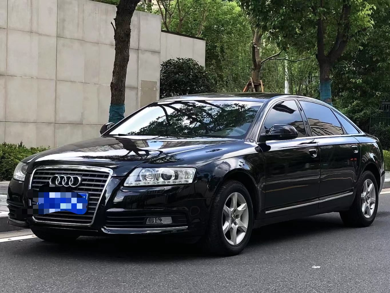 奥迪A6L 2011款 2.0 TFSI 自动标准型