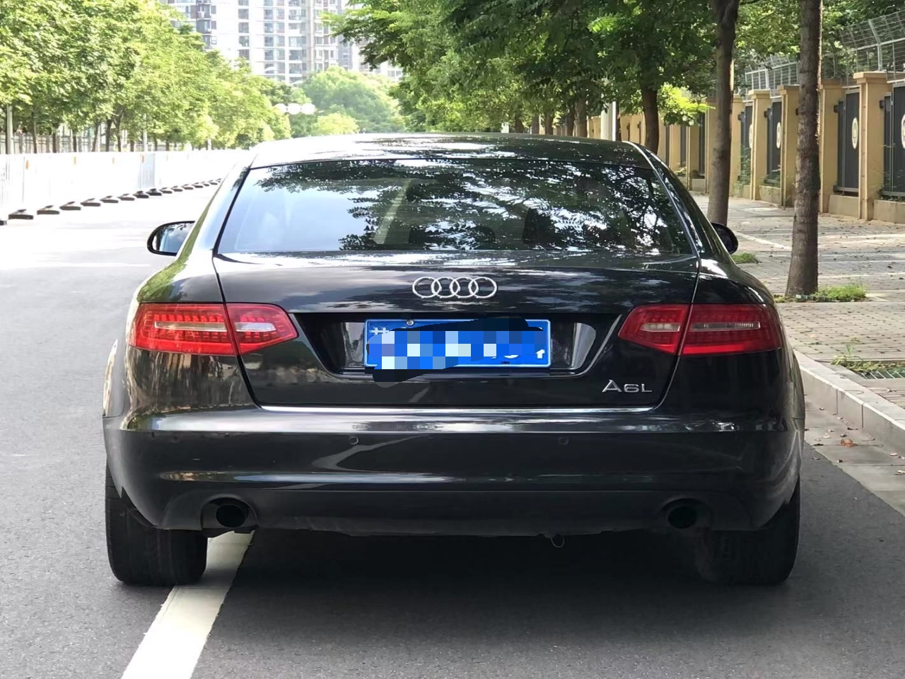 奥迪A6L 2011款 2.0 TFSI 自动标准型