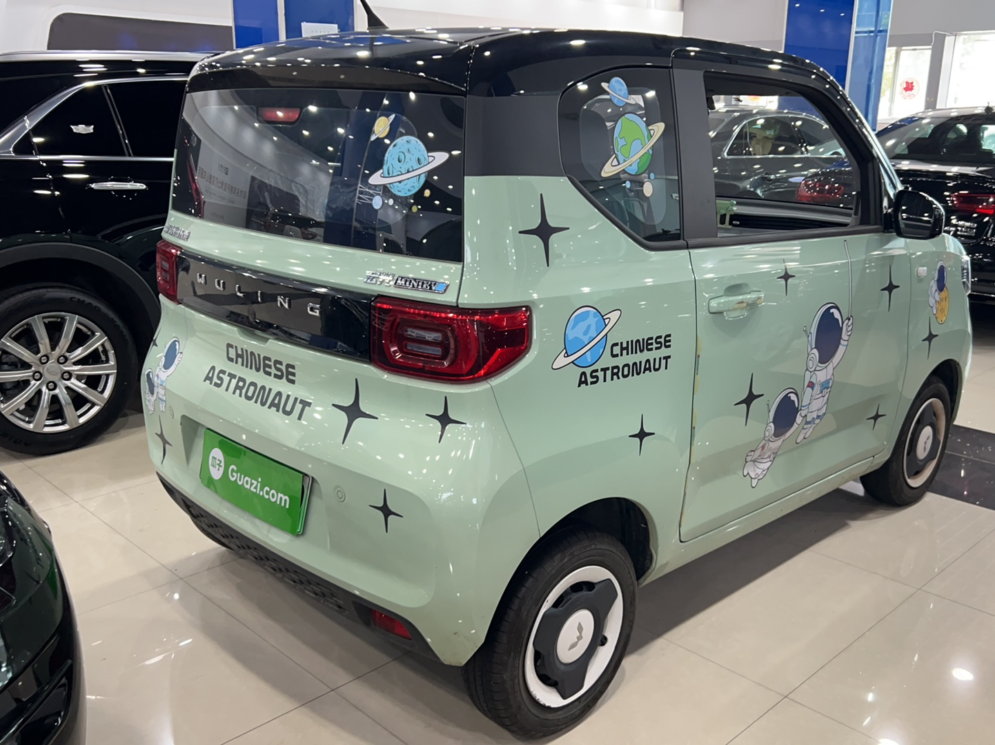 五菱汽车 宏光MINI EV 2021款 马卡龙时尚款 磷酸铁锂