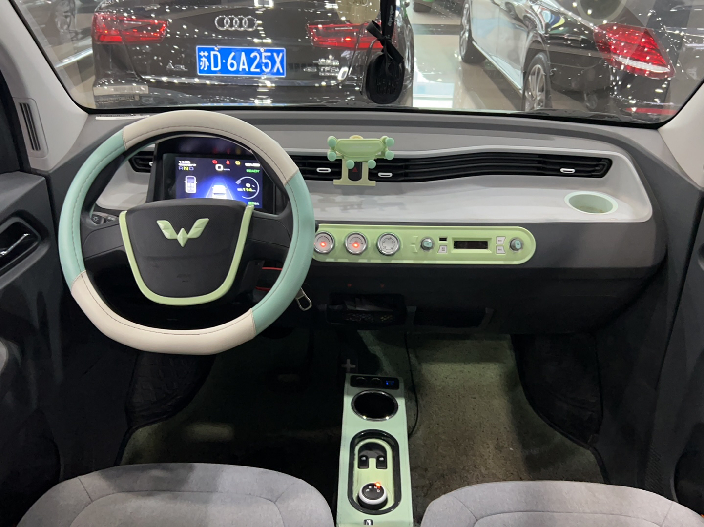 五菱汽车 宏光MINI EV 2021款 马卡龙时尚款 磷酸铁锂