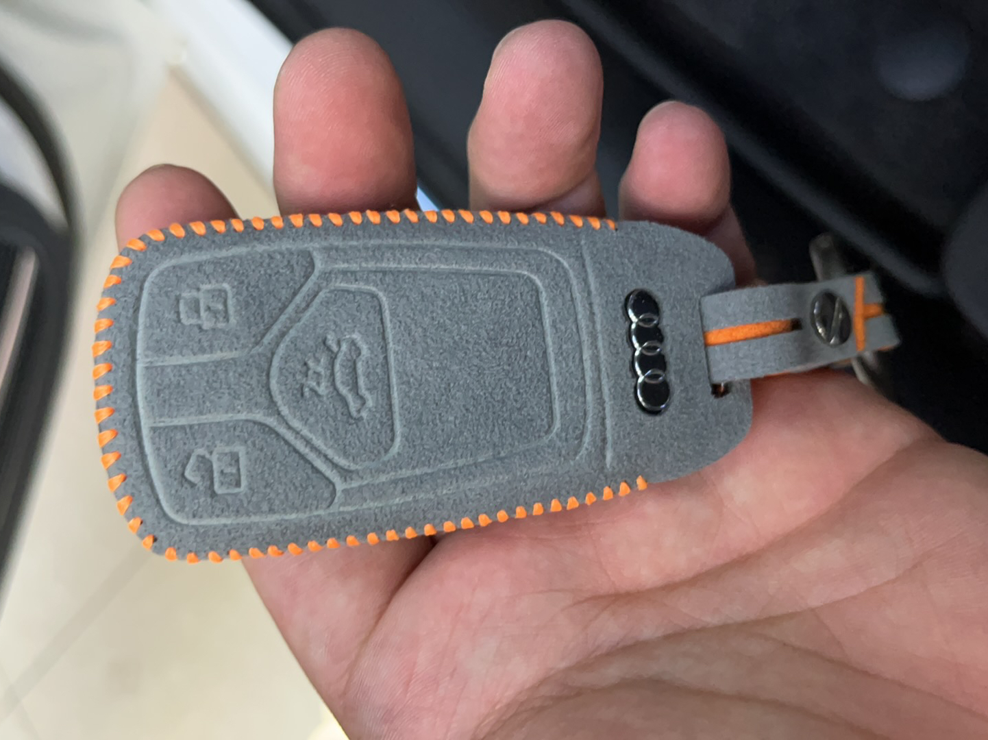 奥迪A4L 2022款 45 TFSI quattro 臻选动感型