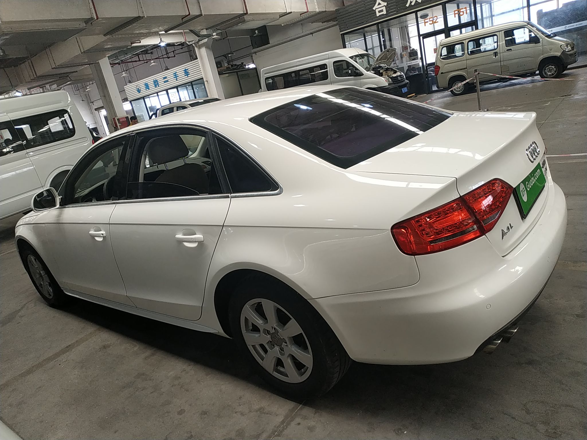 奥迪A4L 2011款 2.0 TFSI 舒适型