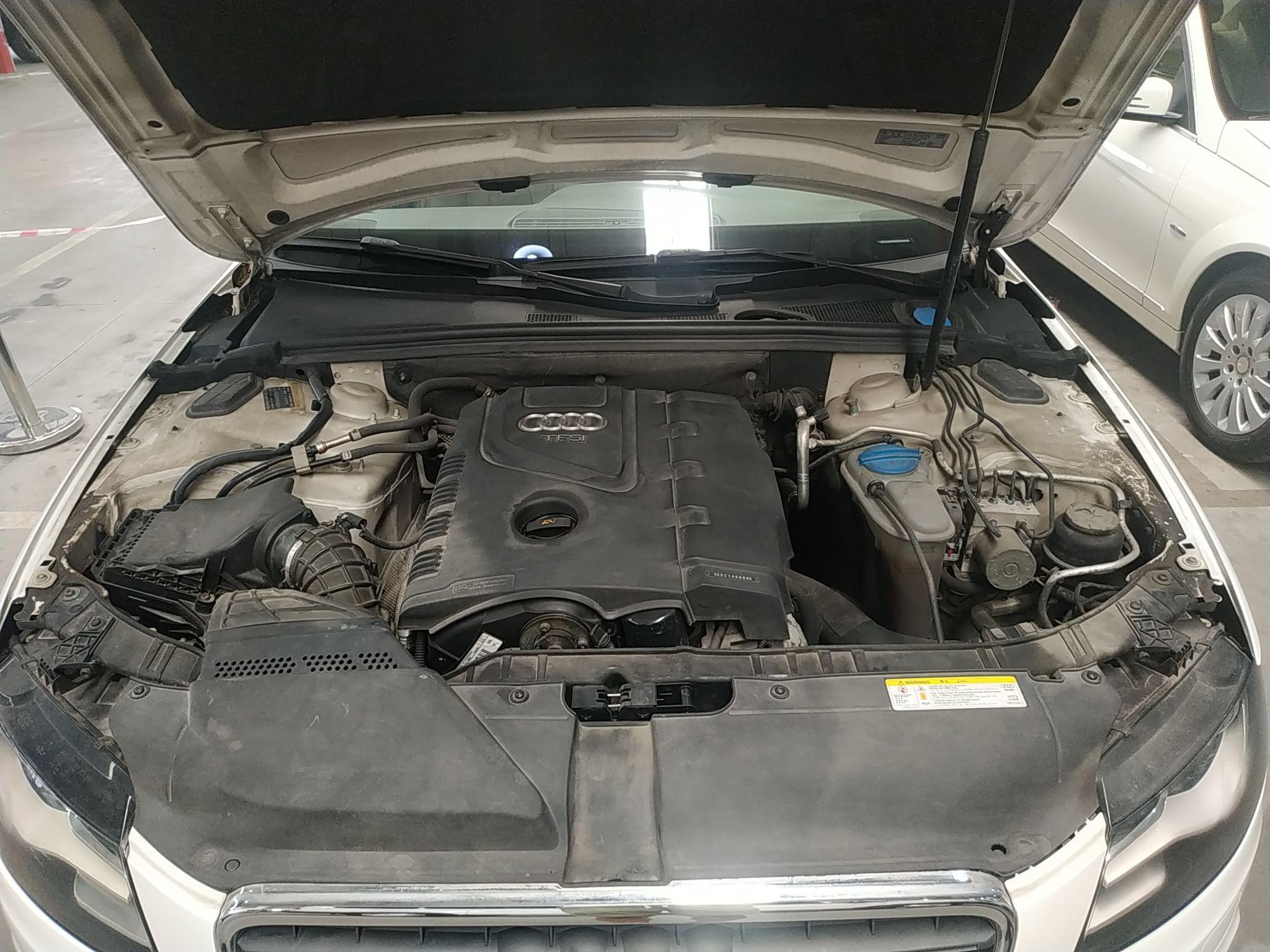 奥迪A4L 2011款 2.0 TFSI 舒适型